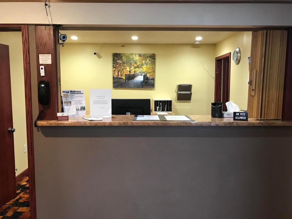 Heartland Hotel & Suites photo 6