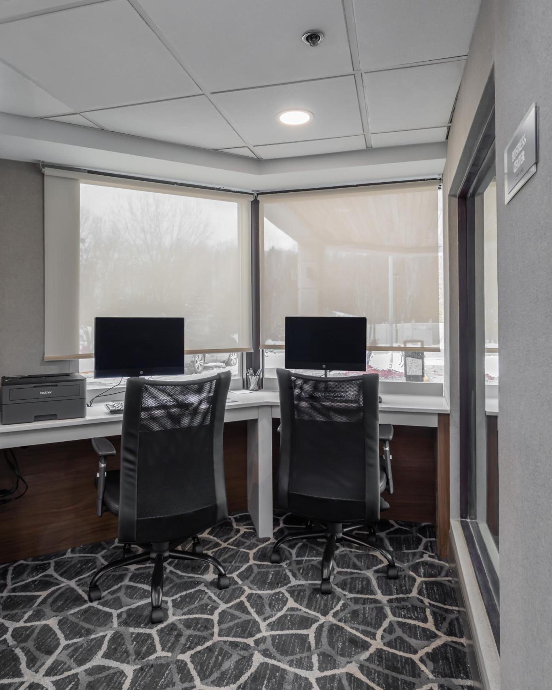 Best Western West Lebanon-Hanover photo 41