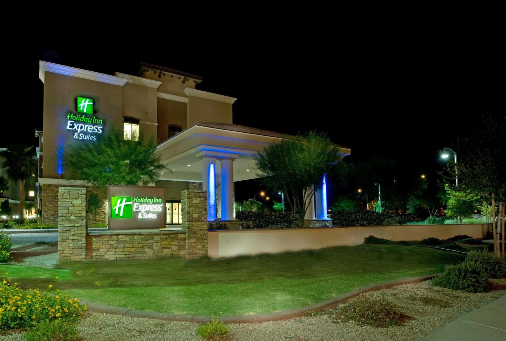 Holiday Inn Express & Suites Phoenix Glendale Dist by IHG photo 9