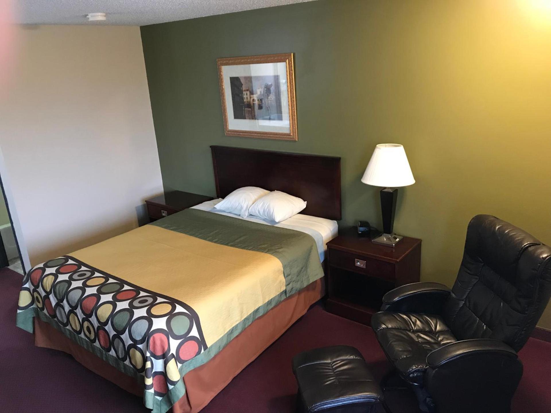 Heartland Hotel & Suites photo 18