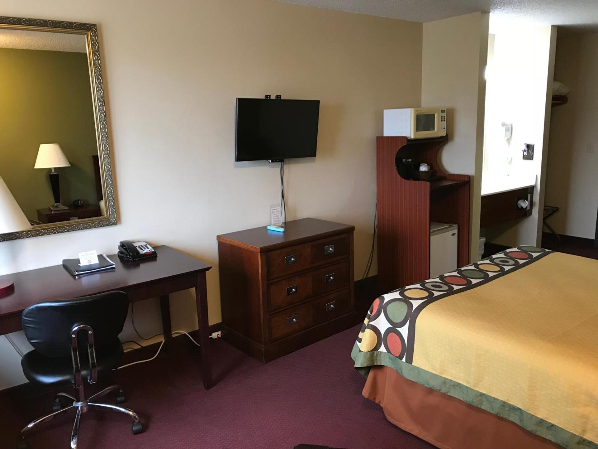 Heartland Hotel & Suites photo 14