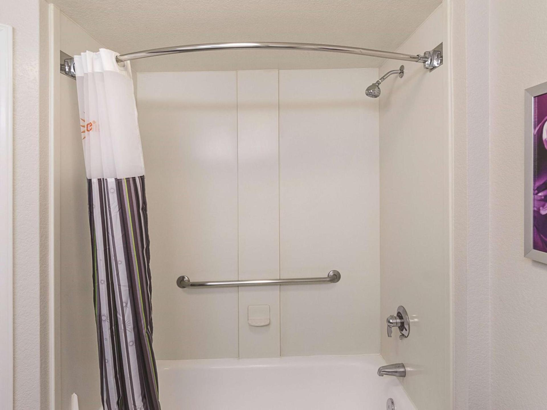 La Quinta by Wyndham Virginia Beach photo 17
