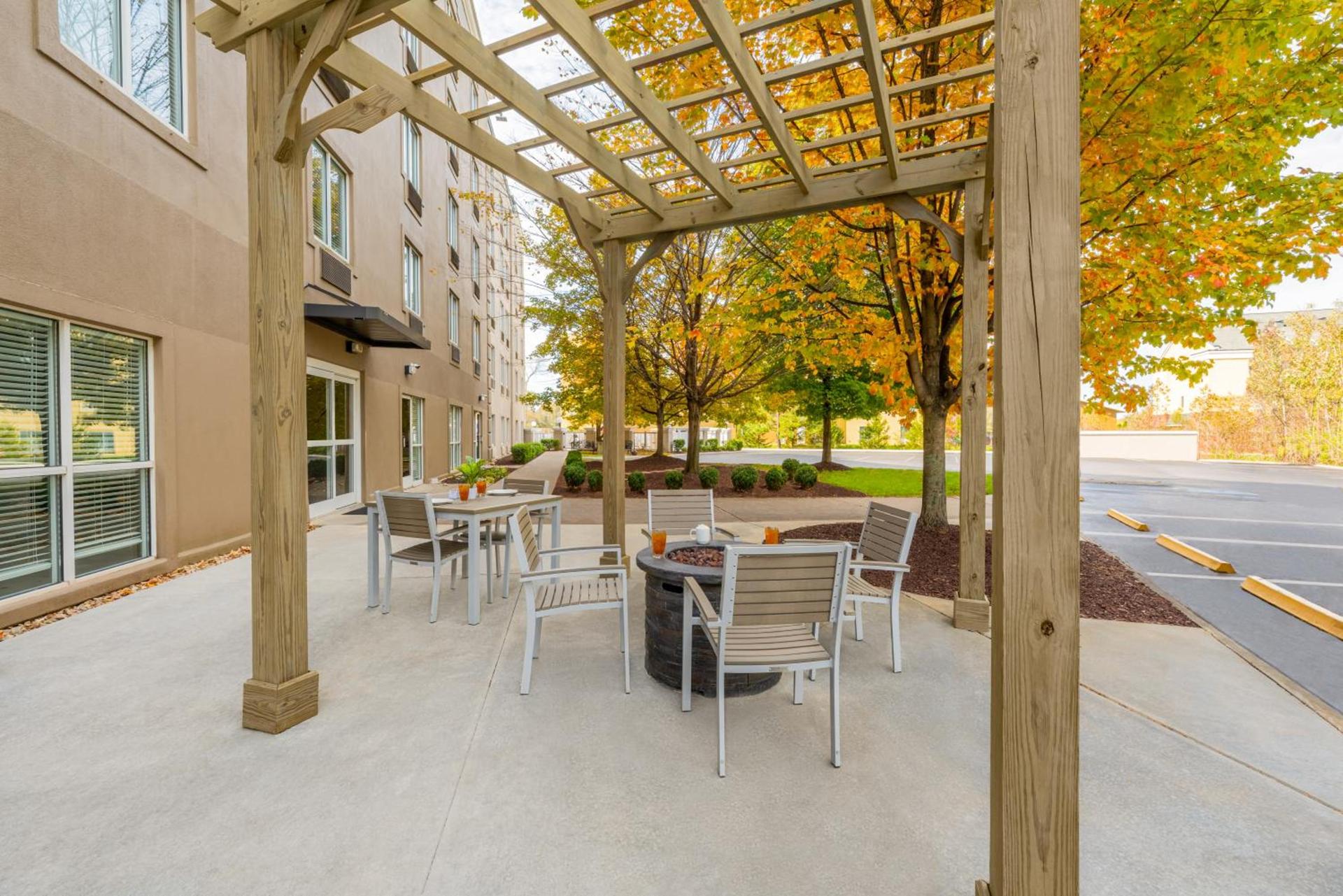 Country Inn & Suites by Radisson, Cookeville, TN photo 84