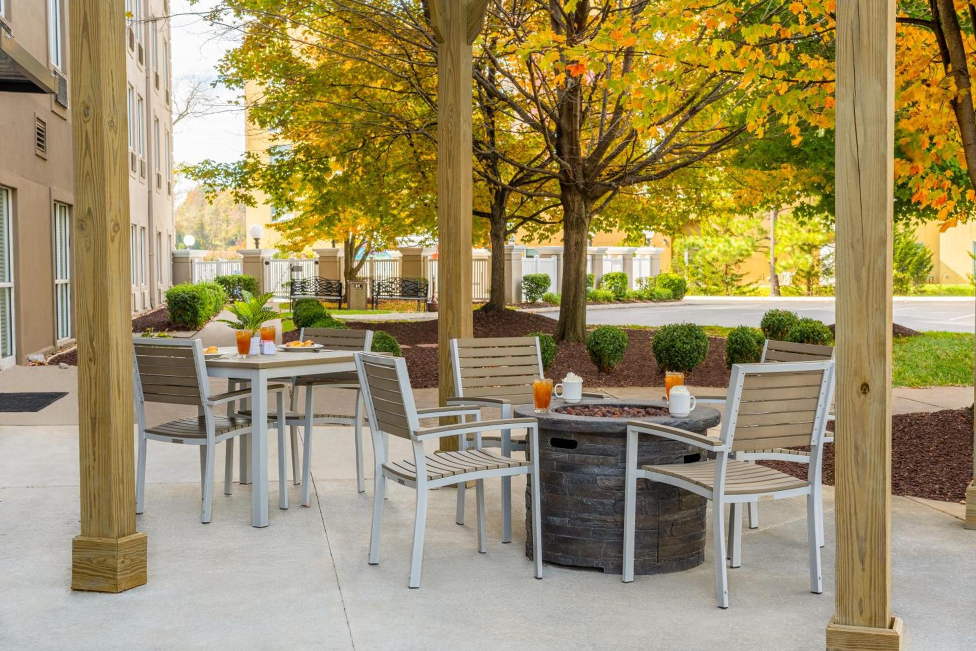 Country Inn & Suites by Radisson, Cookeville, TN photo 82