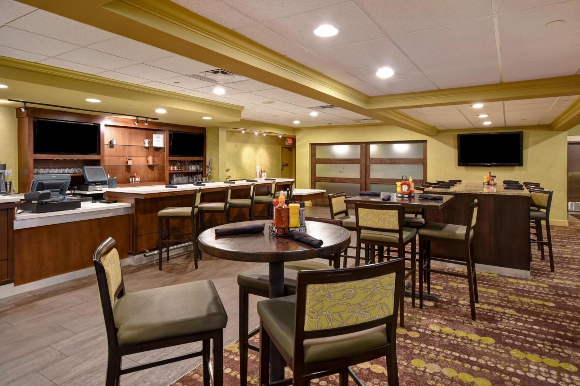 Holiday Inn Cincinnati-Riverfront by IHG photo 24