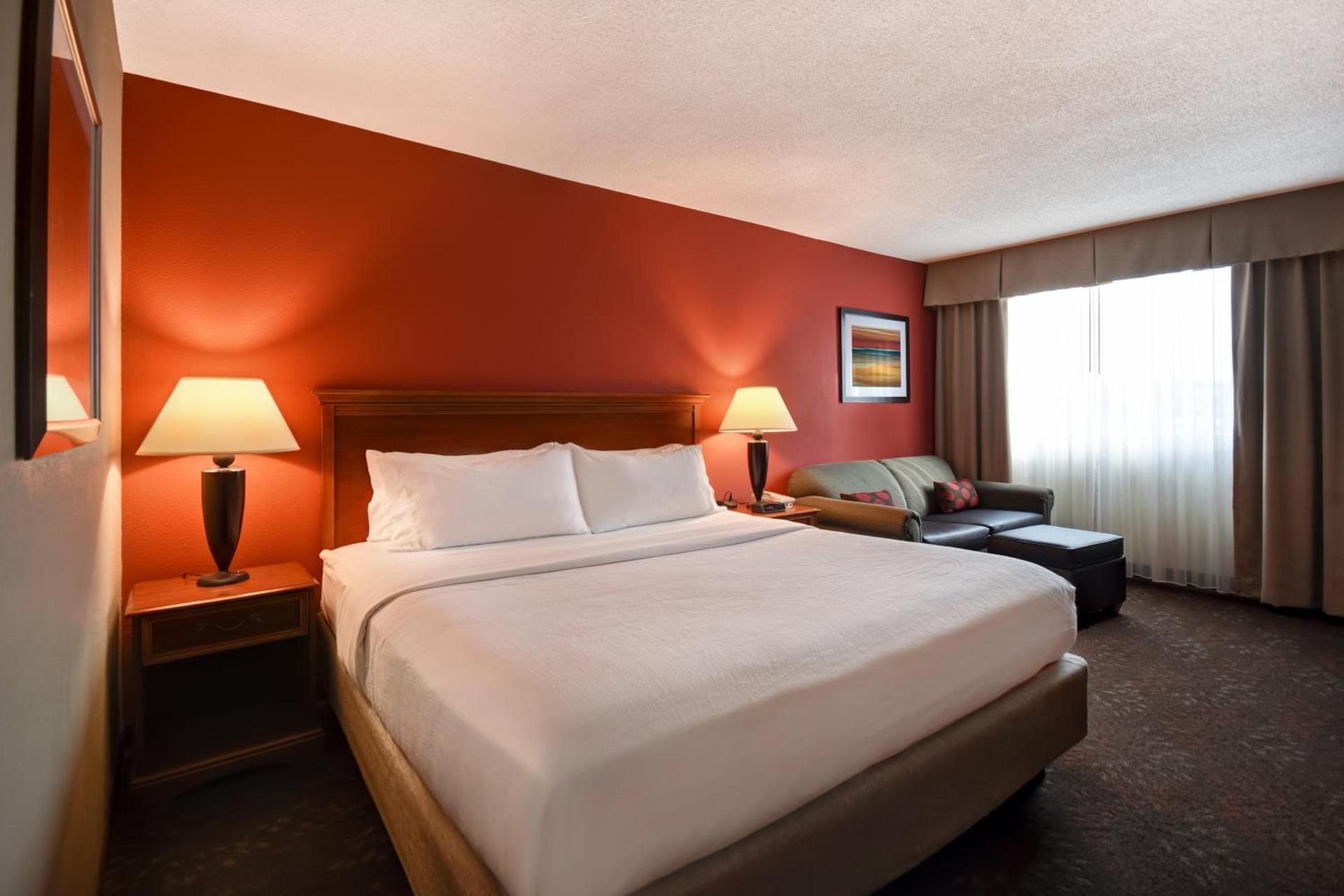 Holiday Inn Cincinnati-Riverfront by IHG photo 10