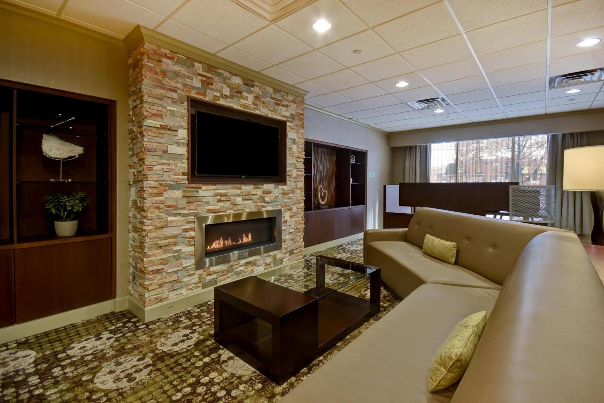Holiday Inn Cincinnati-Riverfront by IHG photo 37