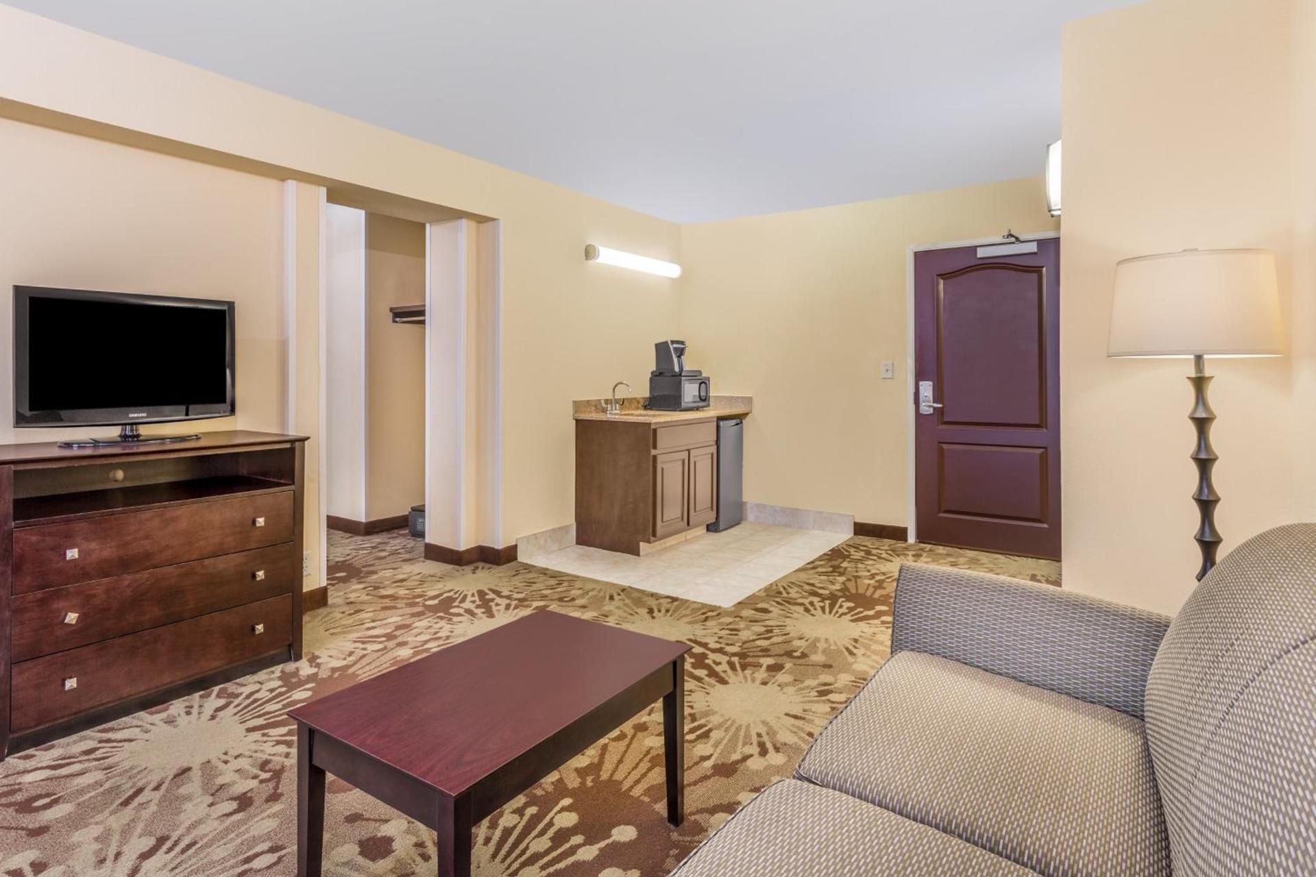 Hotel Gurnee photo 49