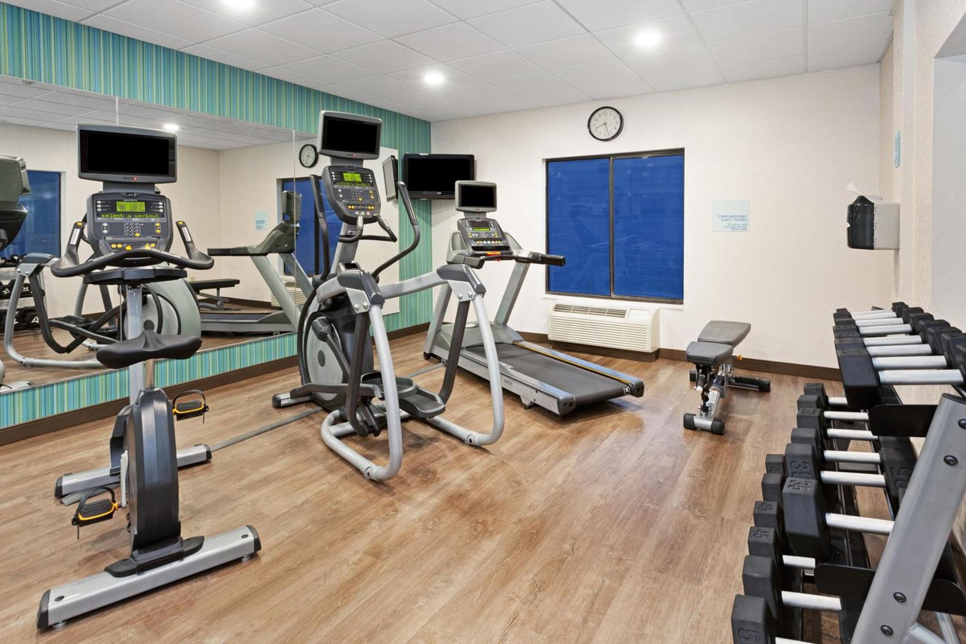Holiday Inn Express & Suites Culpeper by IHG photo 30