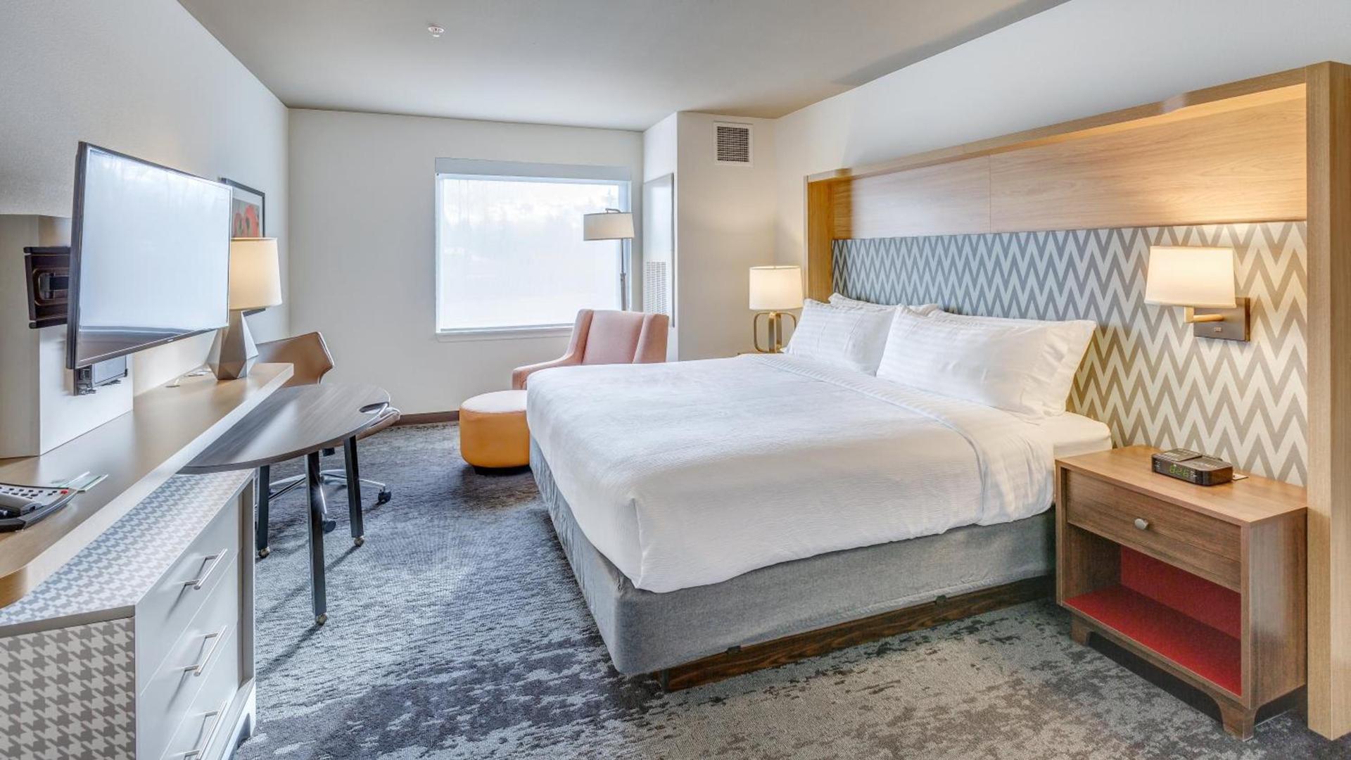 Holiday Inn & Suites Bellingham by IHG photo 81
