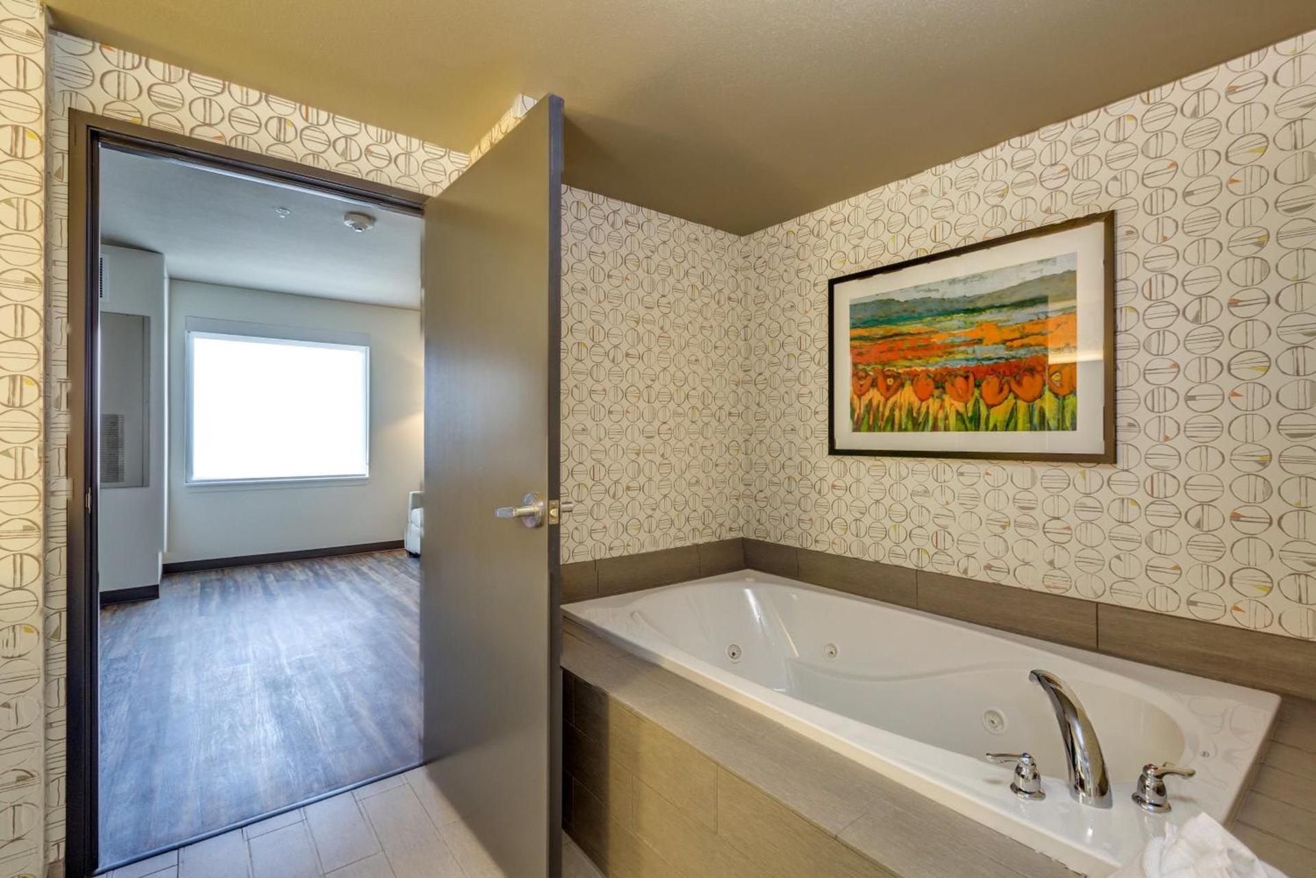 Holiday Inn & Suites Bellingham by IHG photo 57