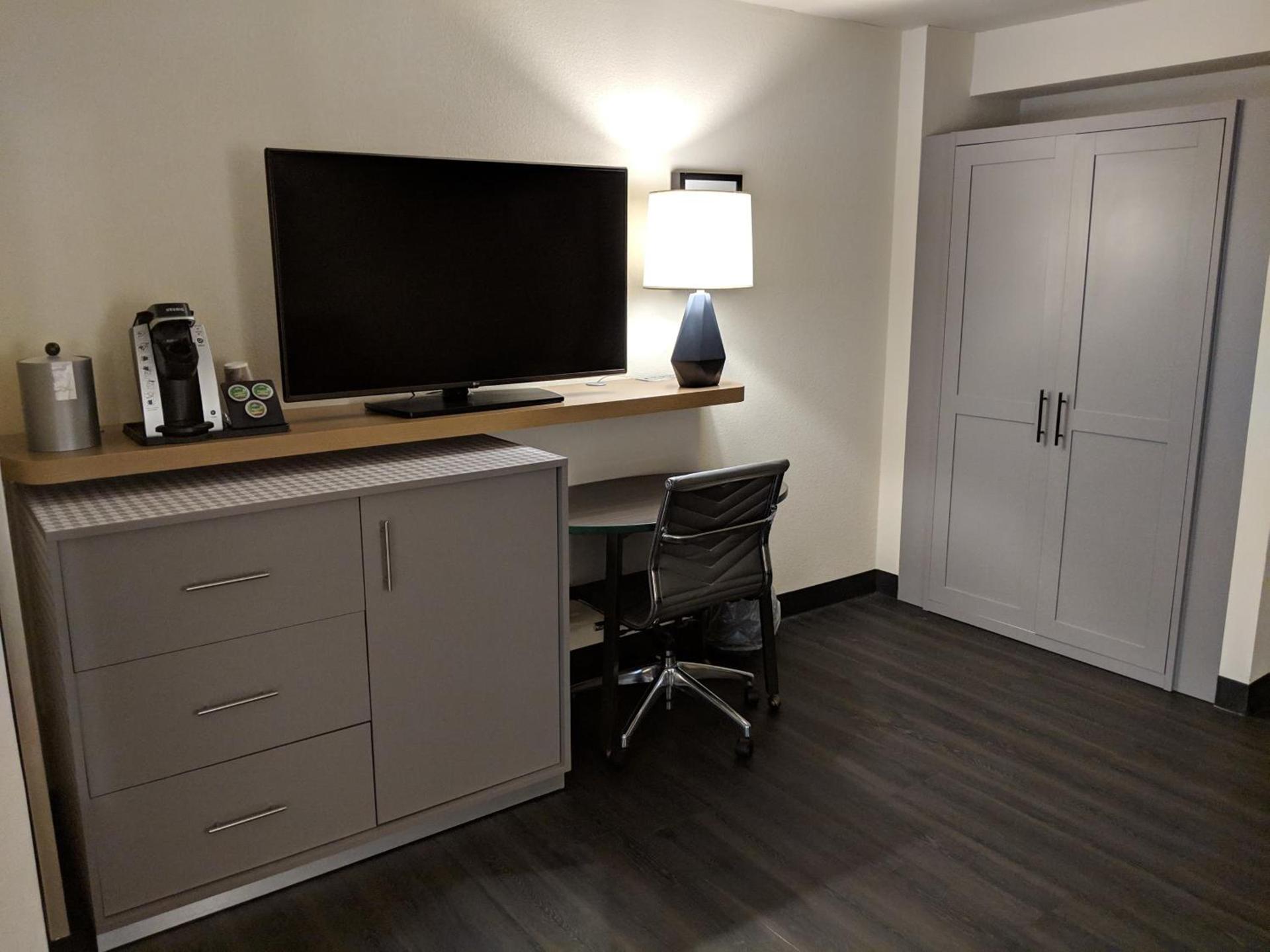 Holiday Inn Champaign by IHG photo 26