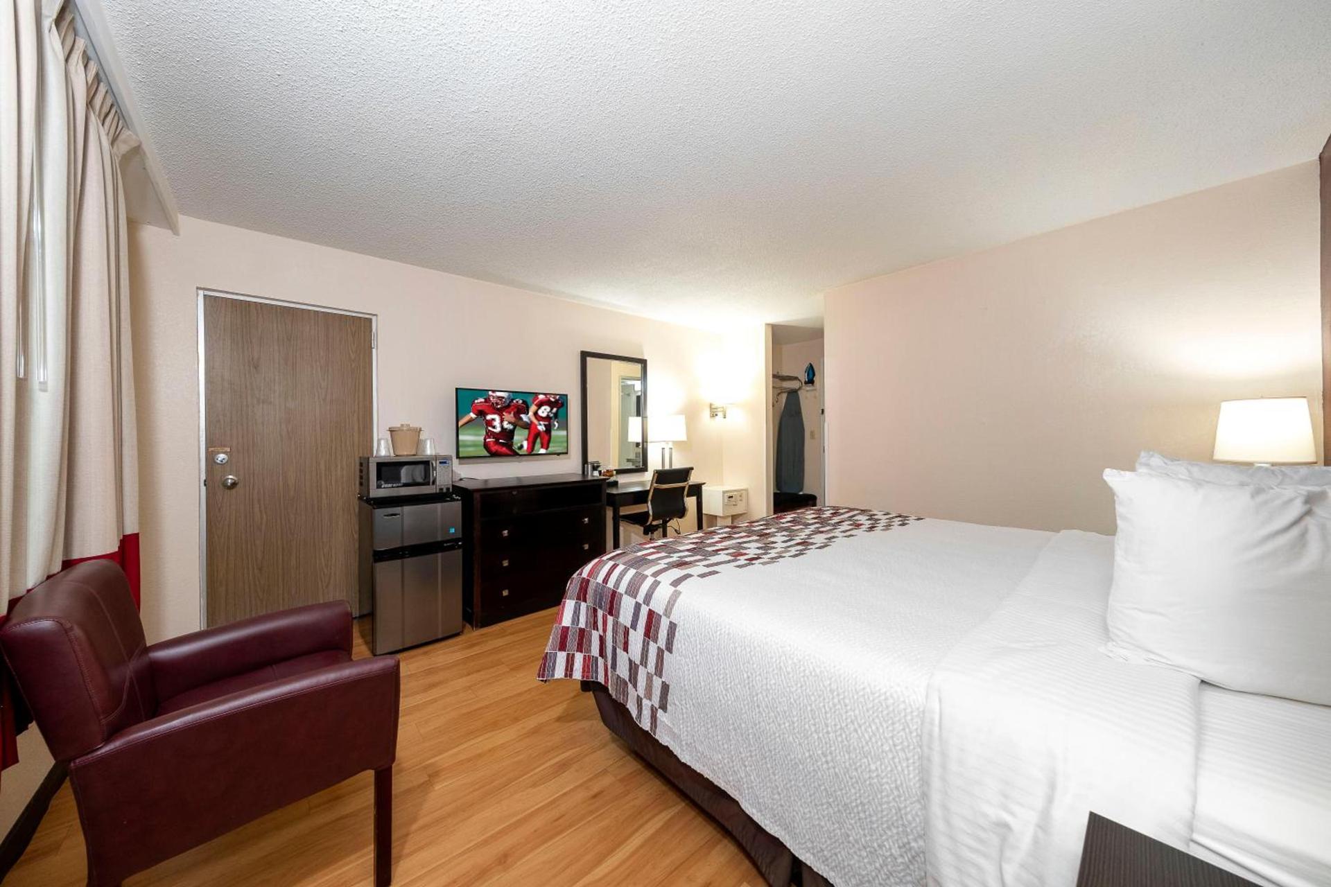 Red Roof Inn Lumberton photo 28