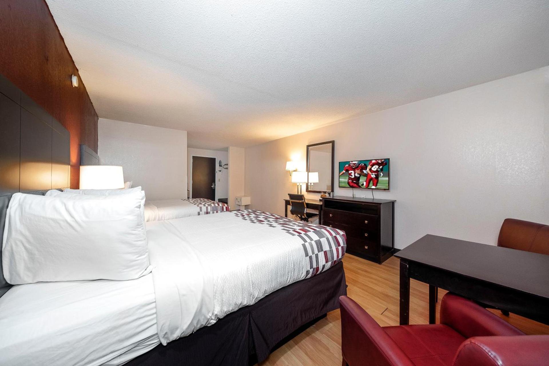 Red Roof Inn Lumberton photo 23