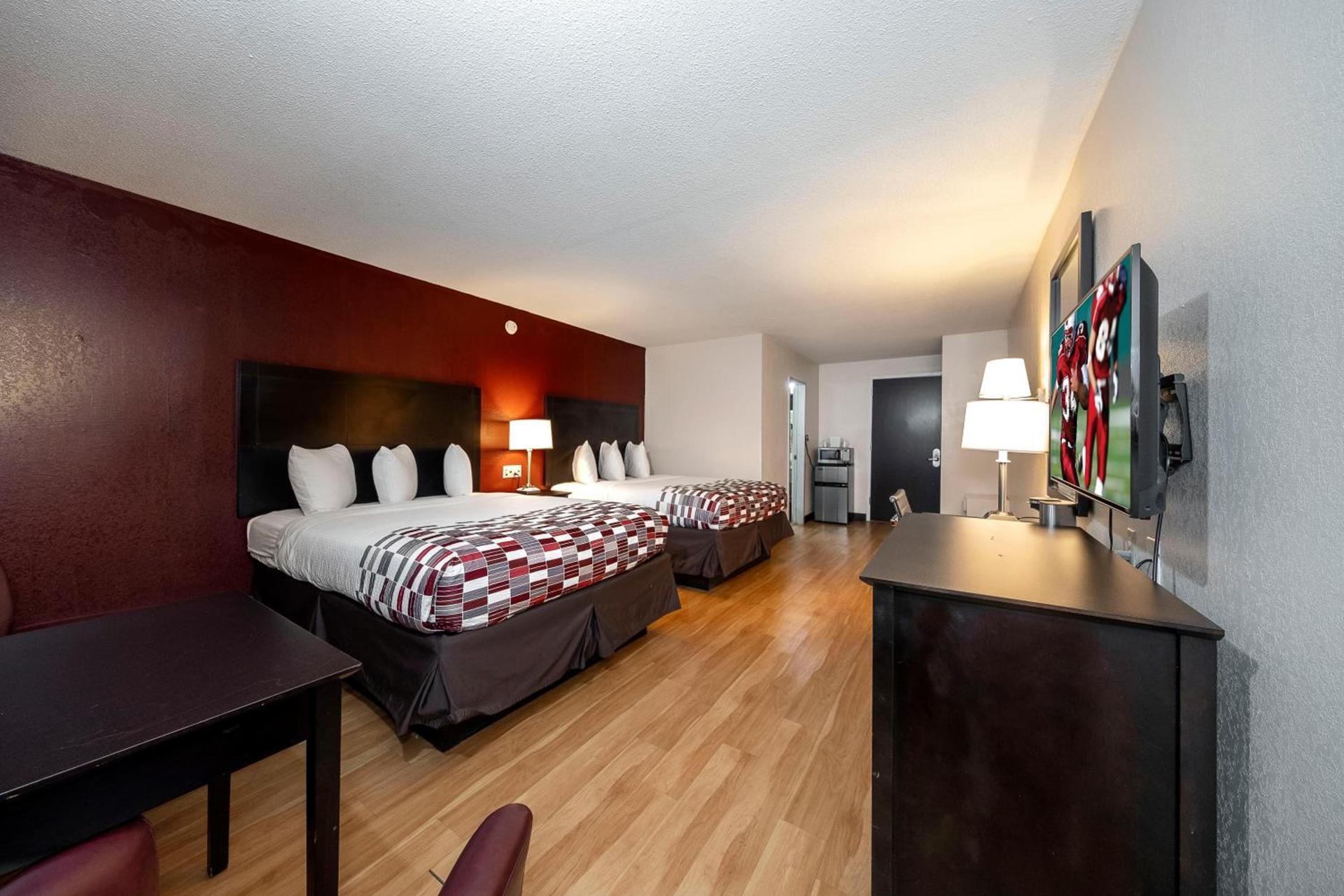 Red Roof Inn Lumberton photo 19