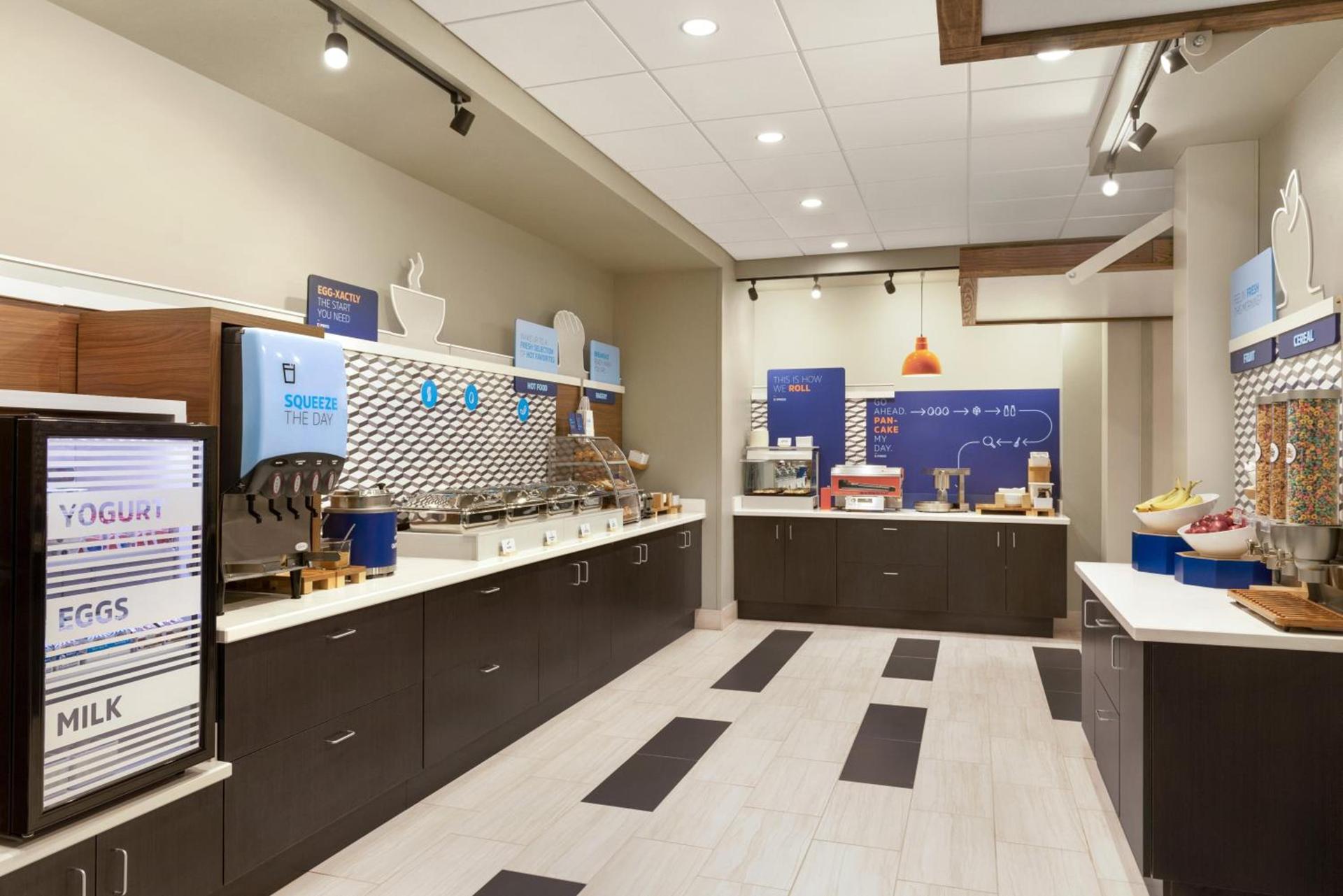 Holiday Inn Express & Suites - Beaver Dam by IHG photo 27