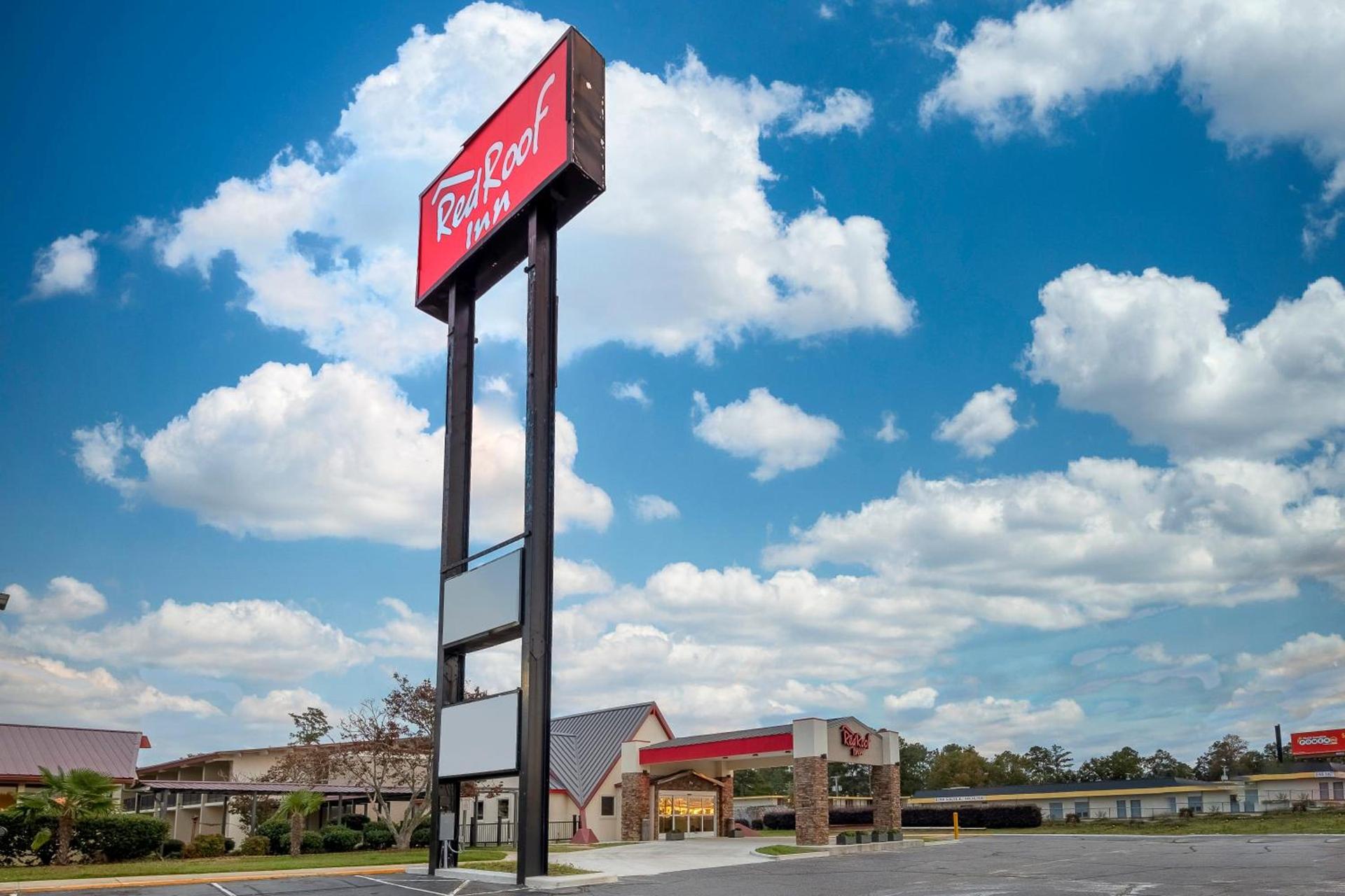 Red Roof Inn Lumberton photo 29
