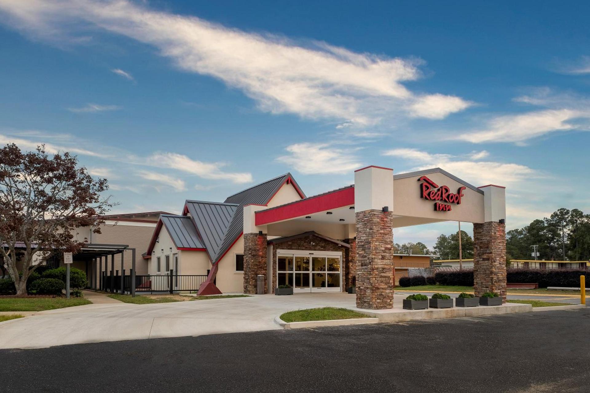 Red Roof Inn Lumberton photo 2