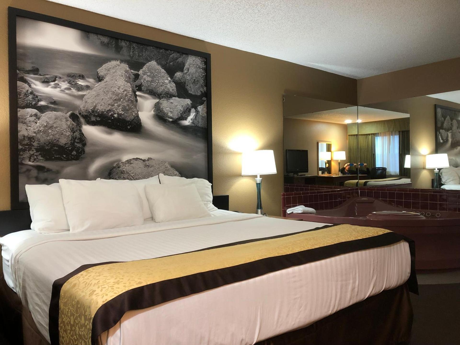 Super 8 by Wyndham Baker City photo 22