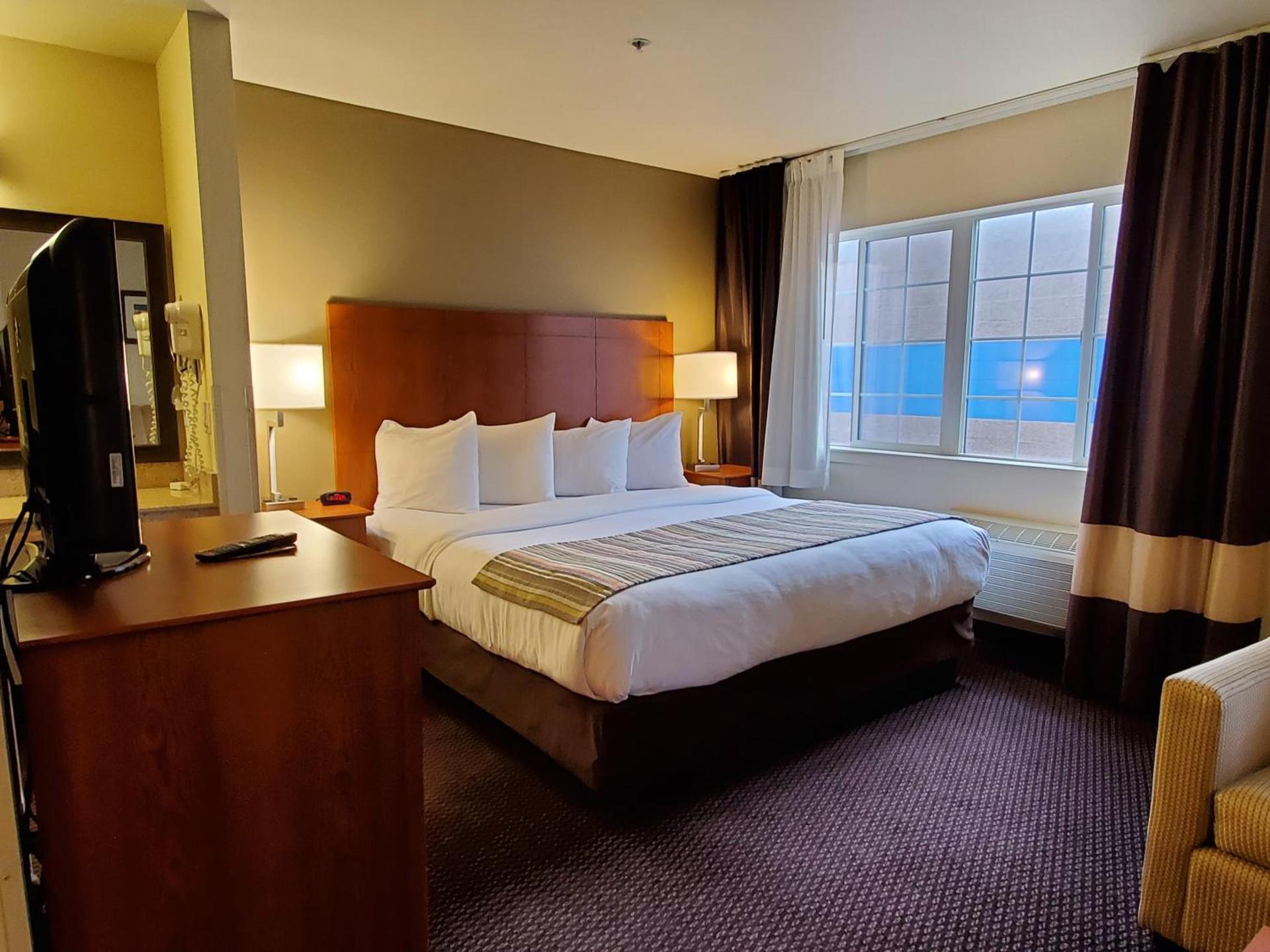 Country Inn & Suites by Radisson, Bend, OR photo 50