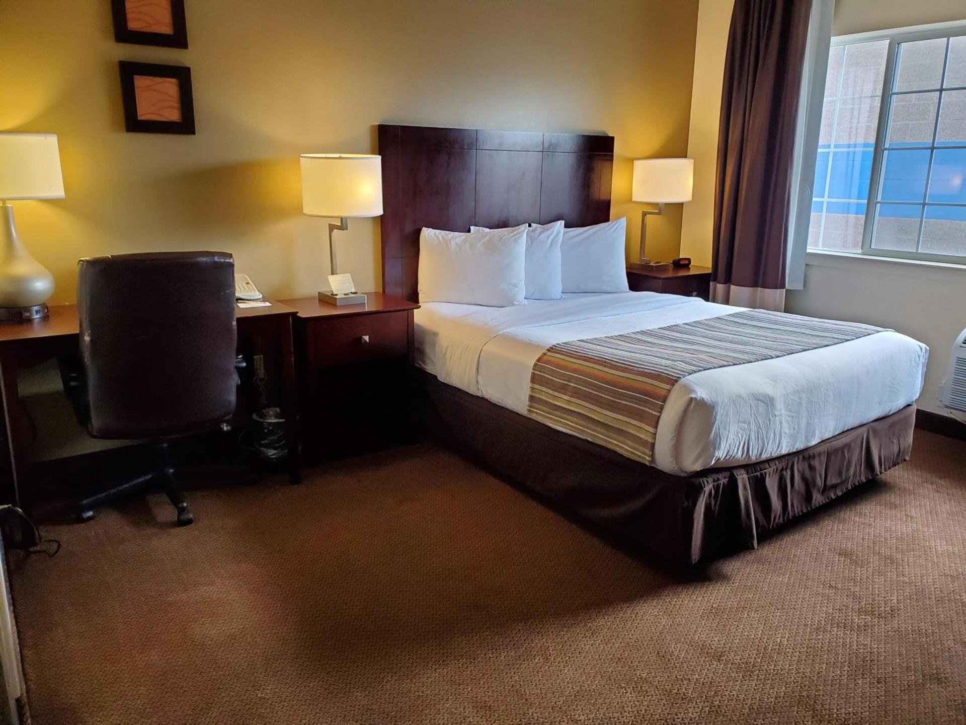 Country Inn & Suites by Radisson, Bend, OR photo 48
