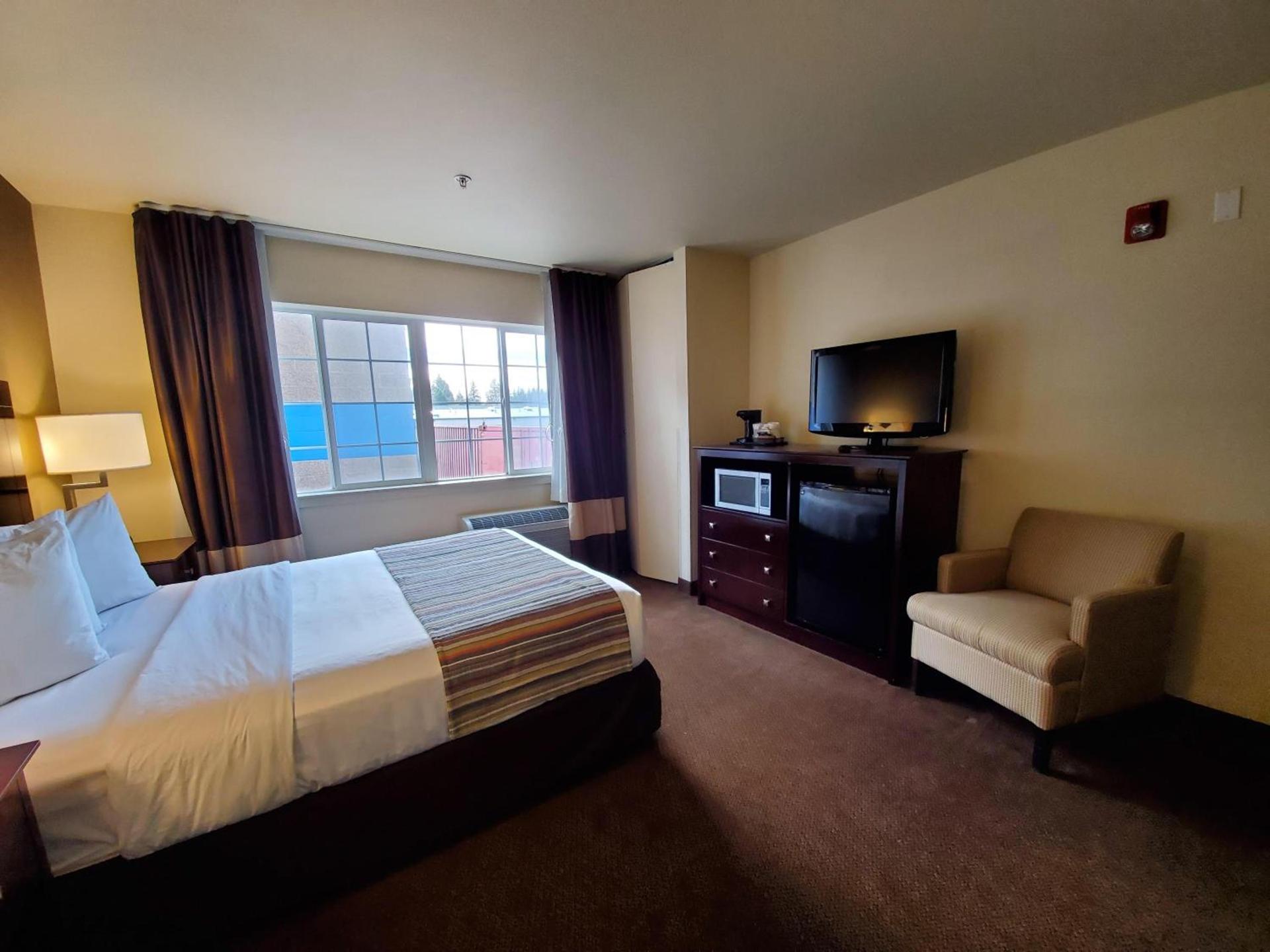Country Inn & Suites by Radisson, Bend, OR photo 46