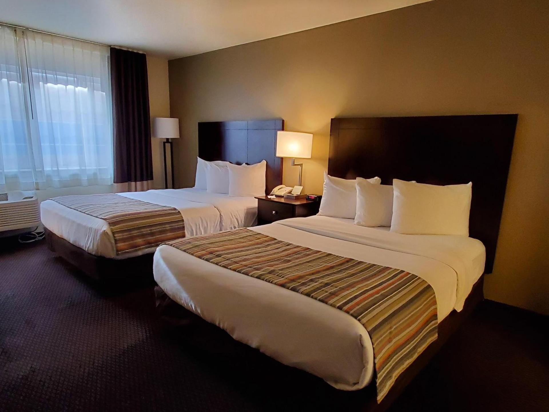 Country Inn & Suites by Radisson, Bend, OR photo 45