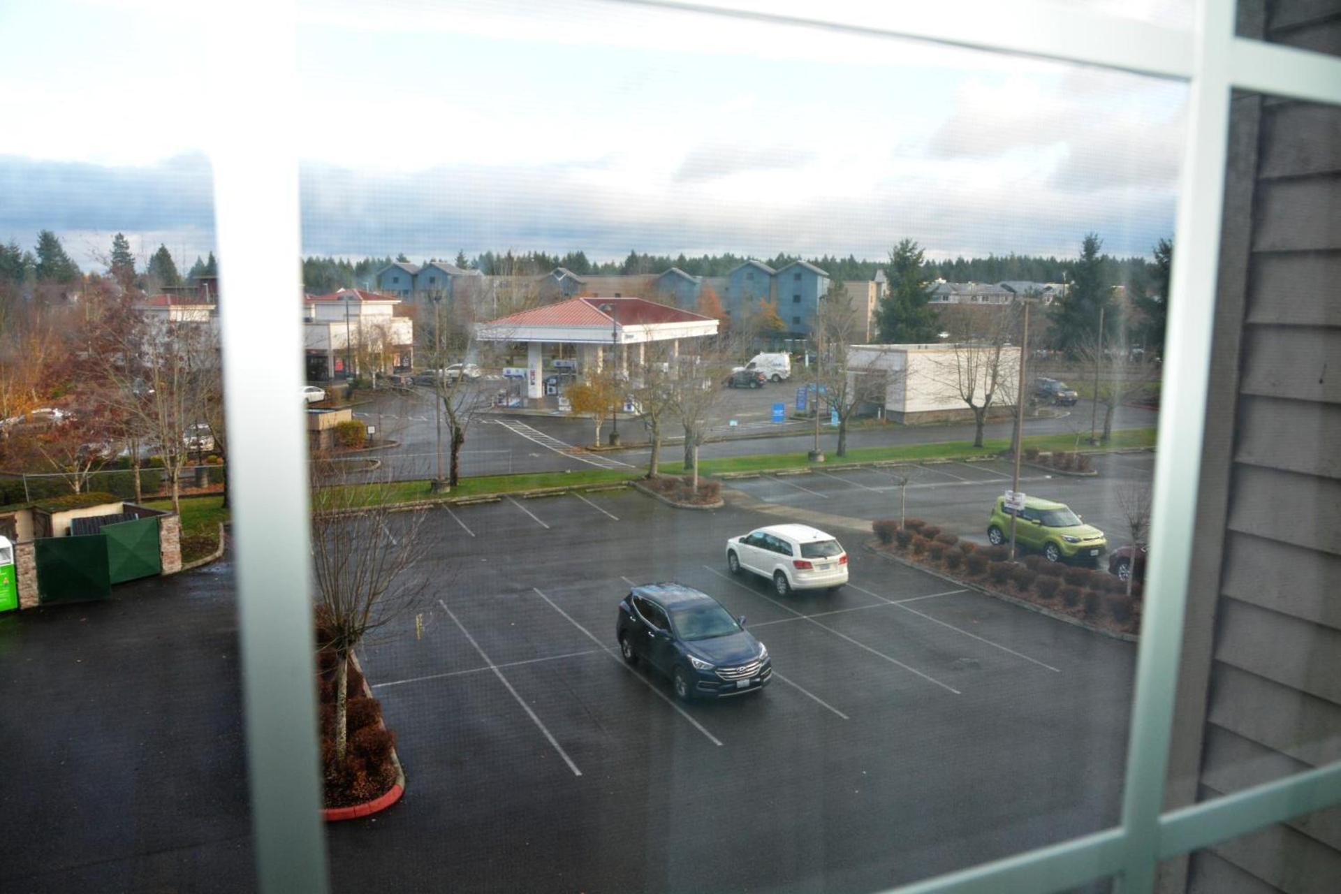 FairBridge Inn & Suites DuPont photo 17