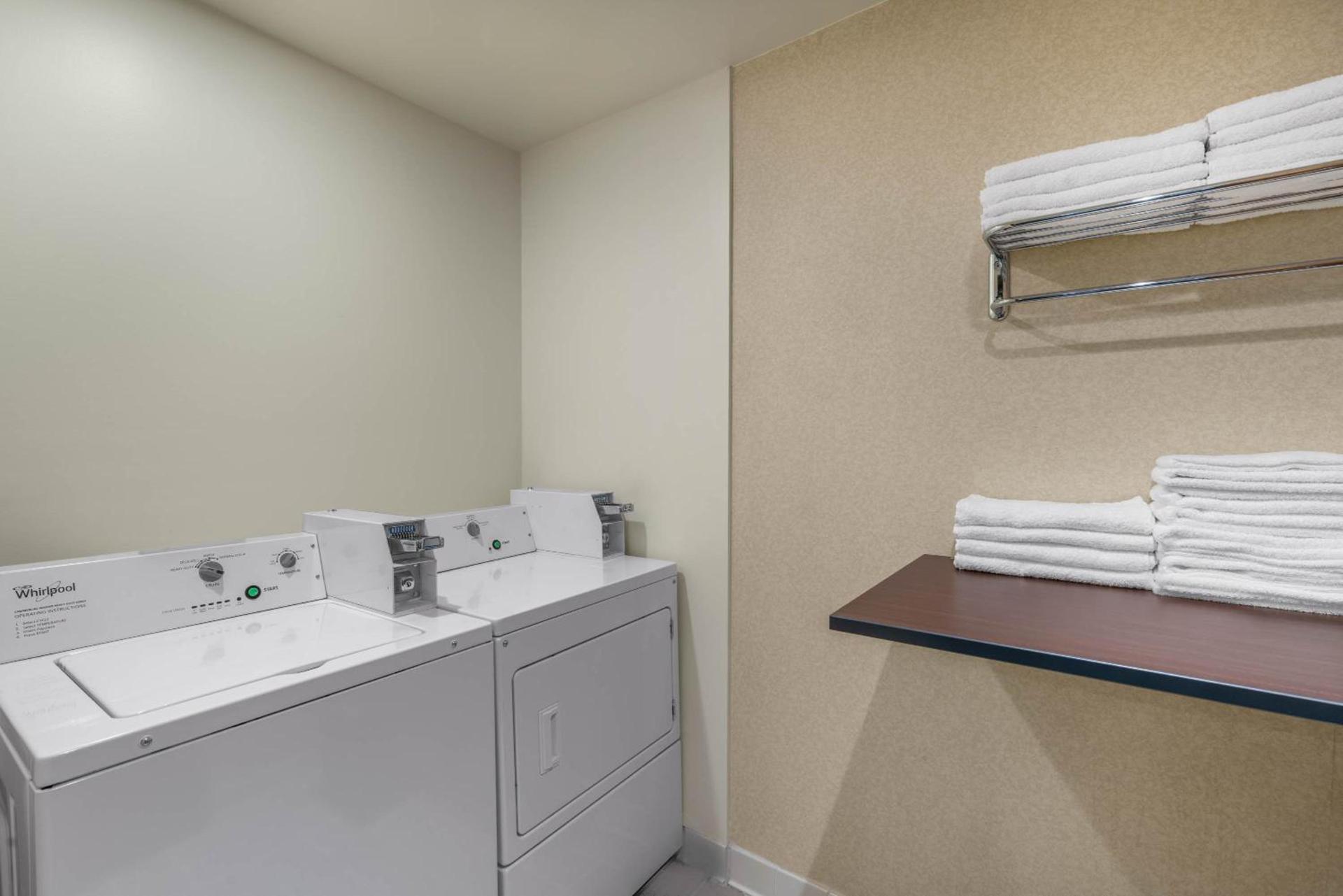 Baymont by Wyndham Salida photo 85