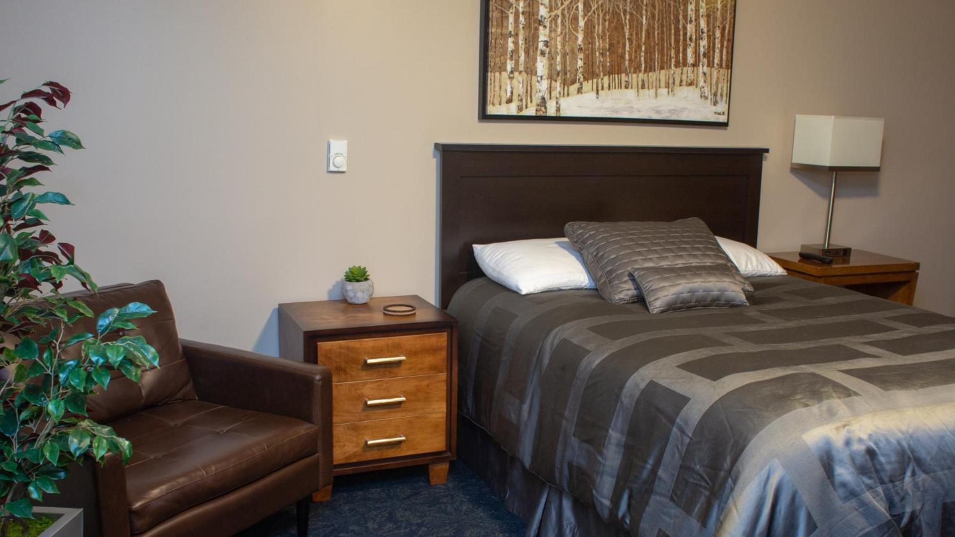 Mark III, INN & Suites photo 10