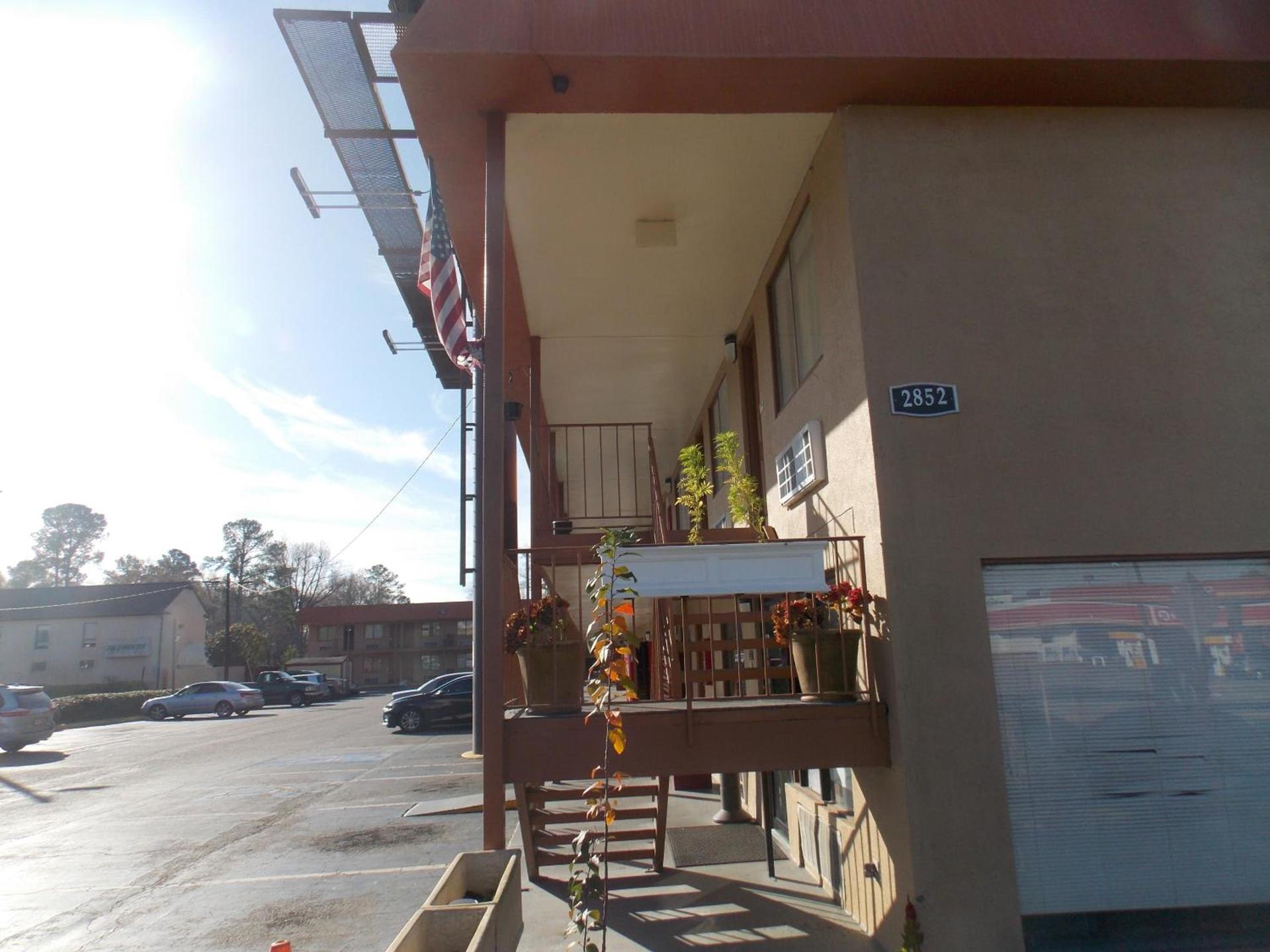 Augusta Best Inn photo 1