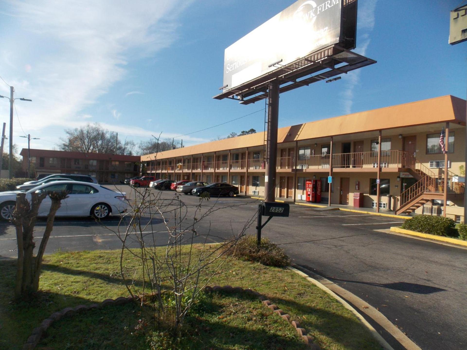 Augusta Best Inn photo 2