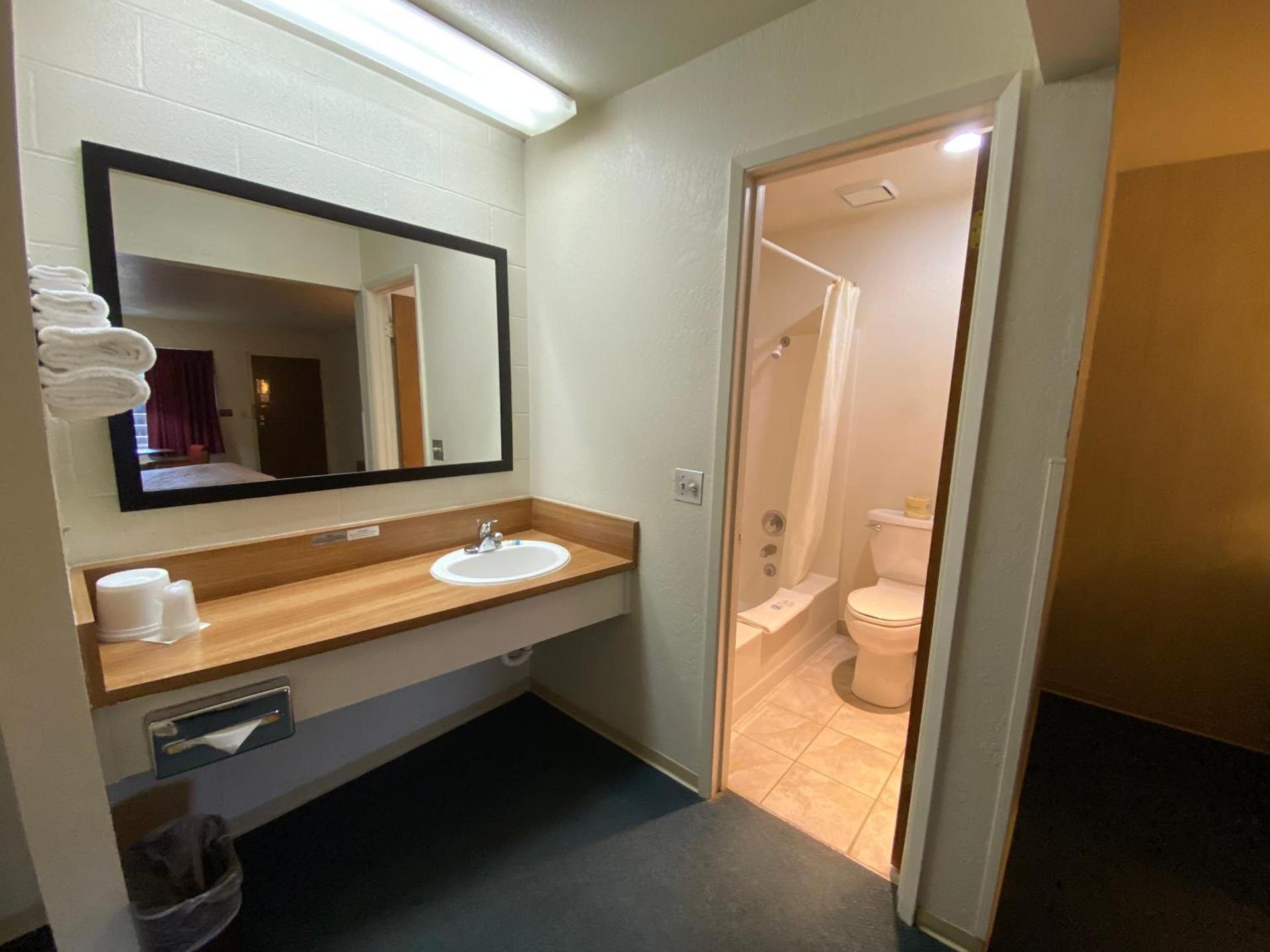 Orland Inn photo 9