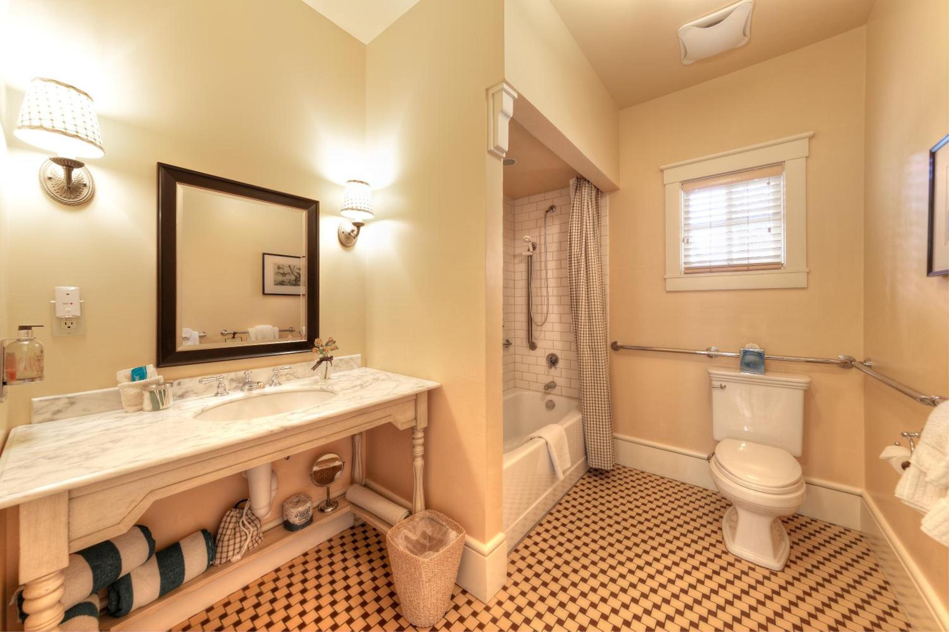 Tallman Hotel photo 4
