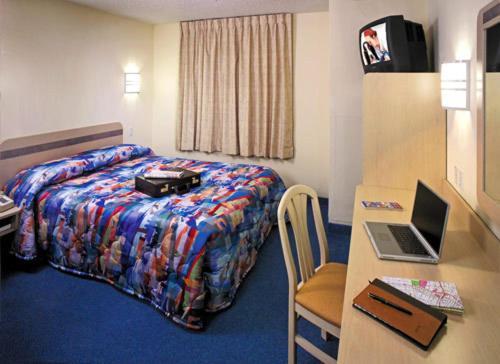 Motel 6-Seymour, IN - North photo 27