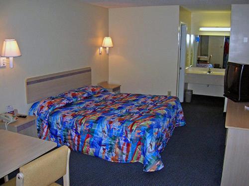 Motel 6-Seymour, IN - North photo 30
