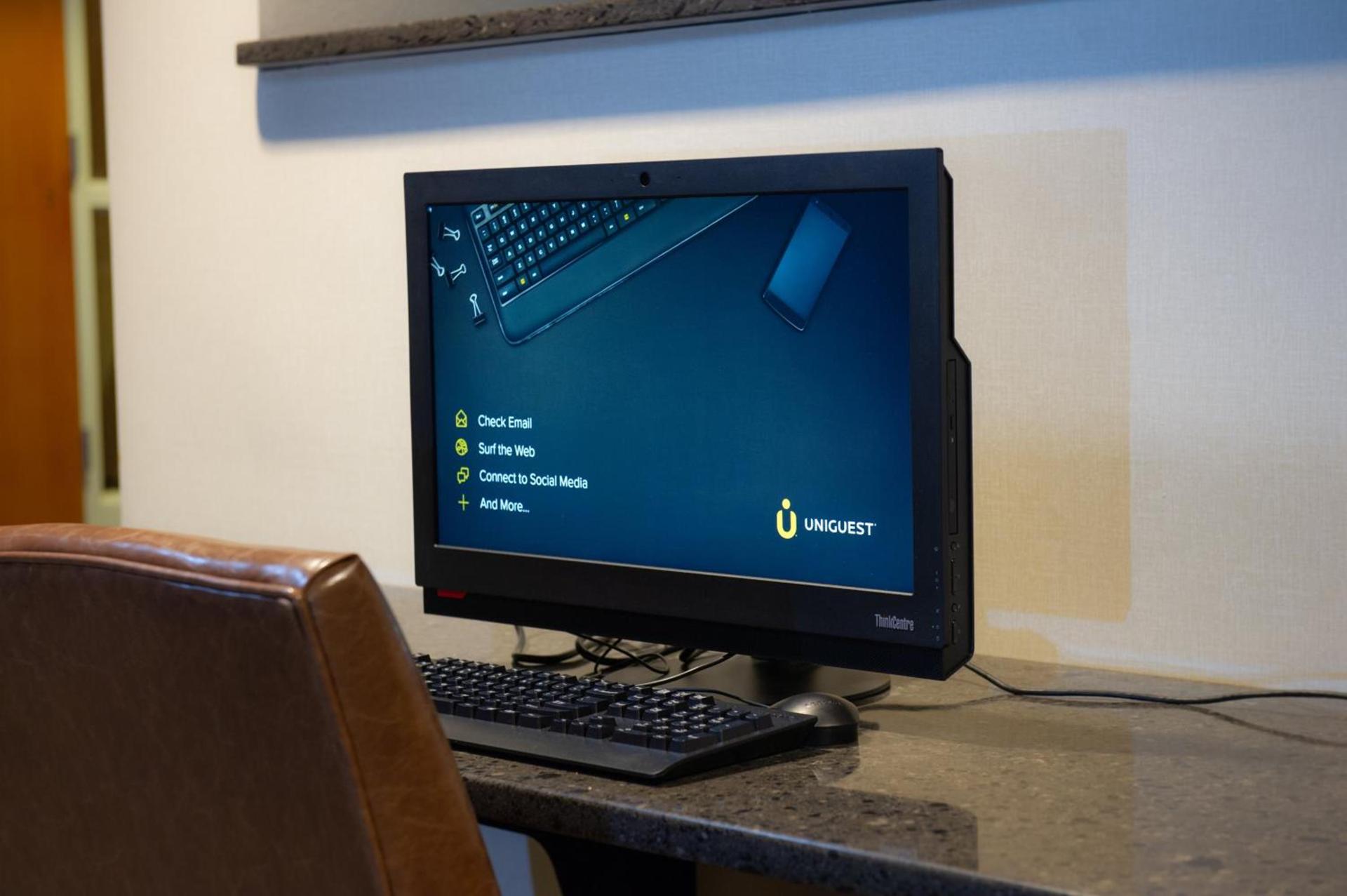 Holiday Inn Express & Suites Hayward by IHG photo 50