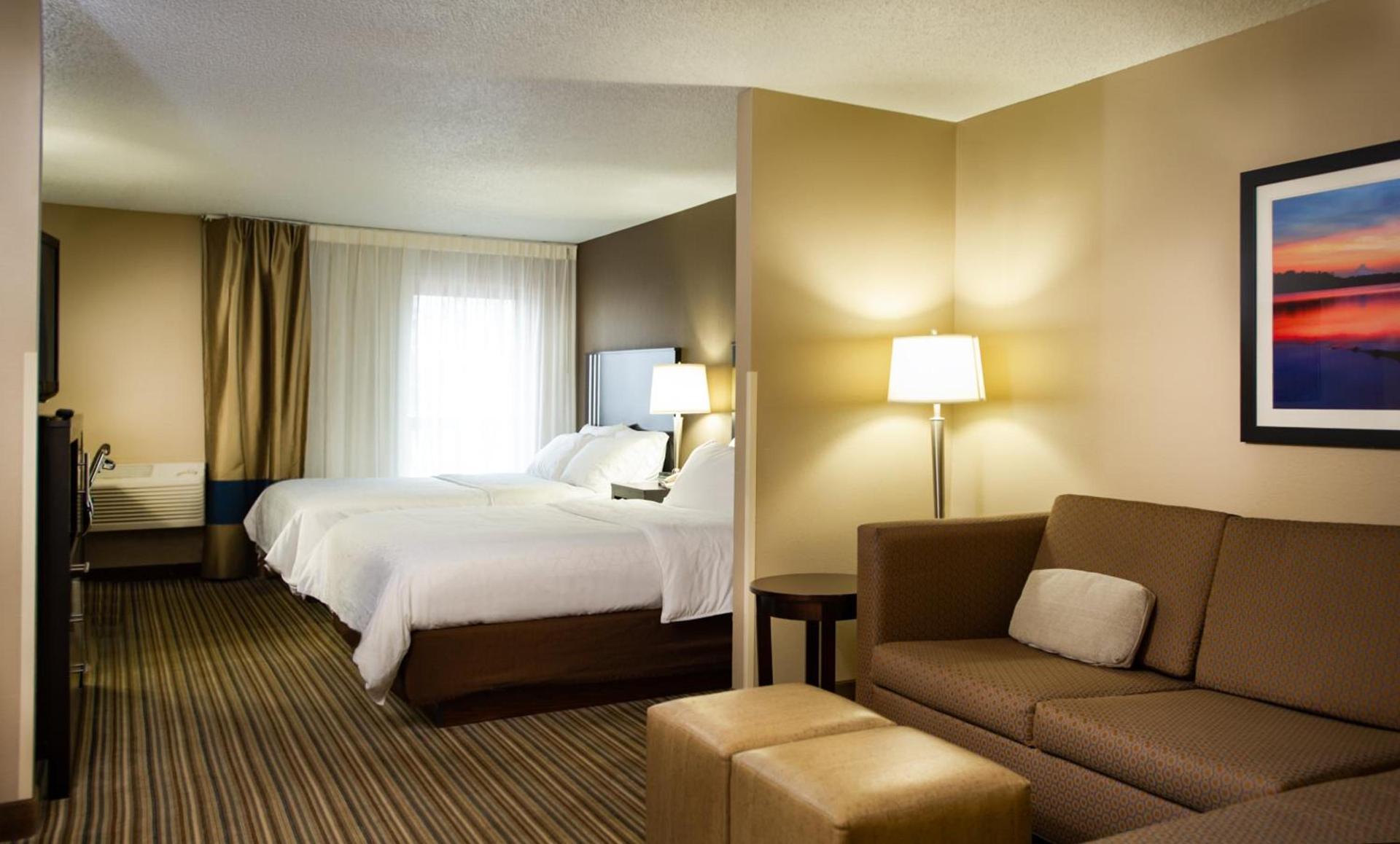 Holiday Inn Express & Suites Hayward by IHG photo 62