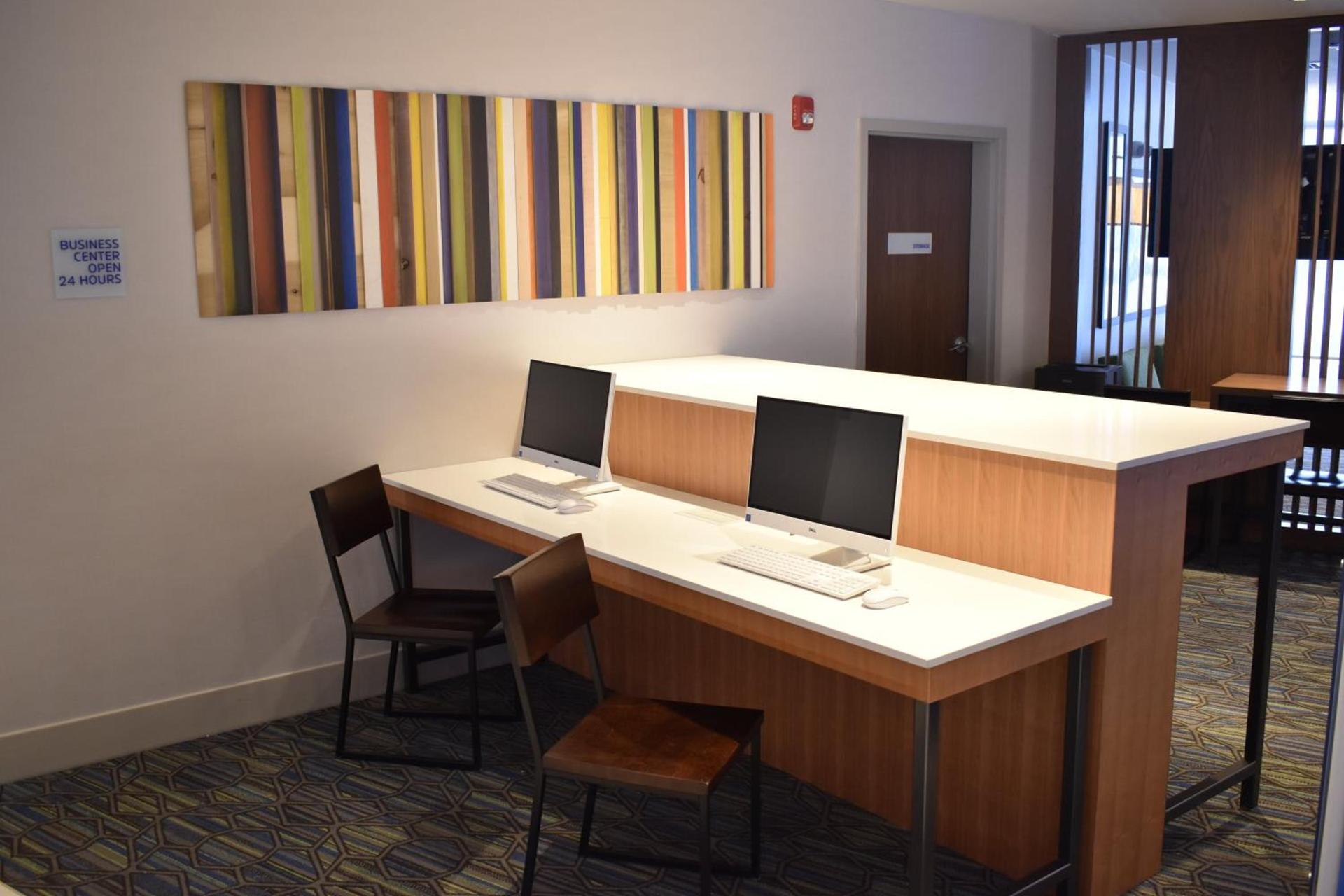 Holiday Inn Express & Suites - Boston South - Randolph by IHG photo 16