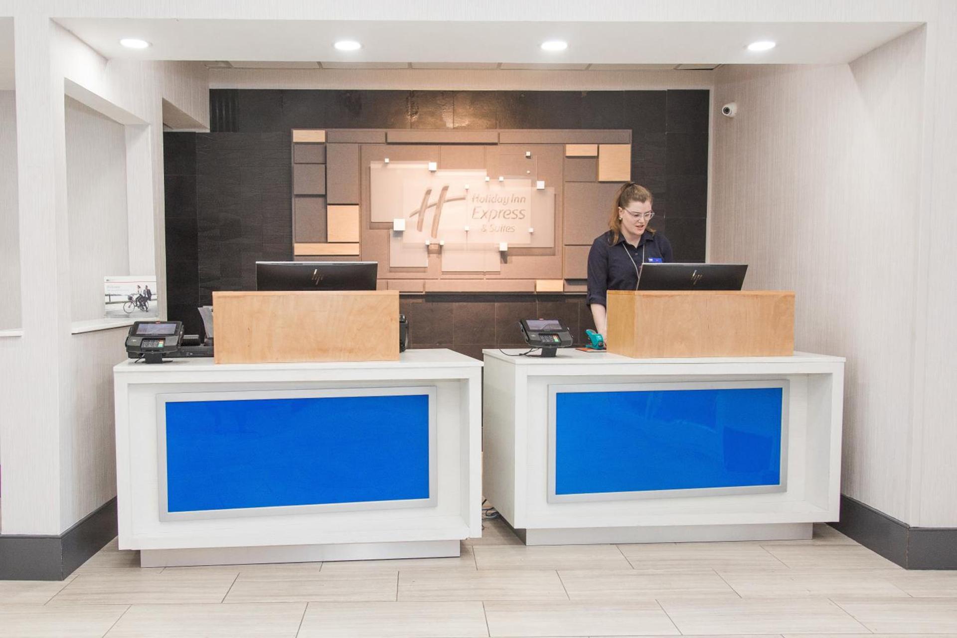 Holiday Inn Express & Suites Columbia-Fort Jackson by IHG photo 15
