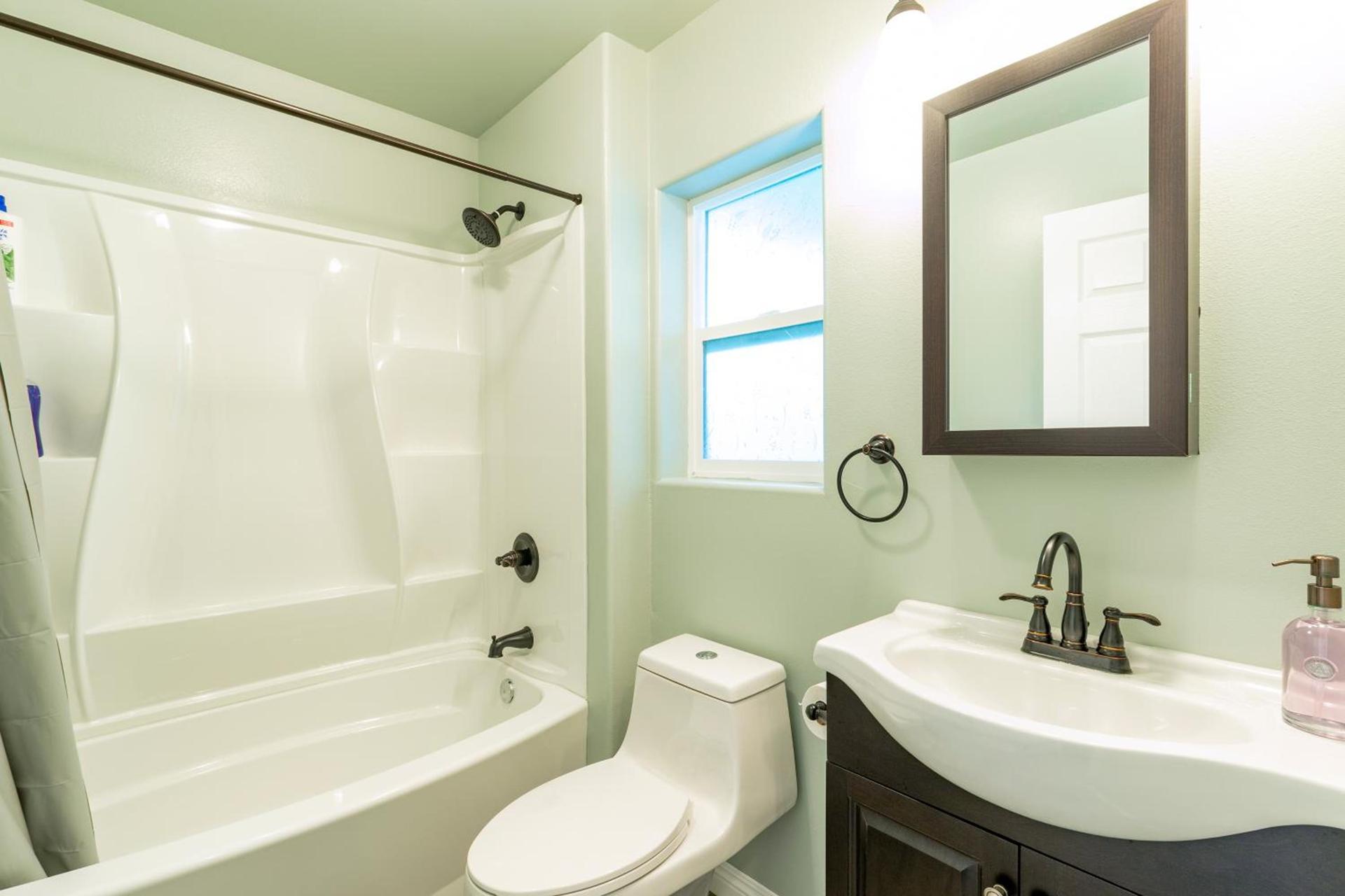 Ocean Breeze Inn photo 13
