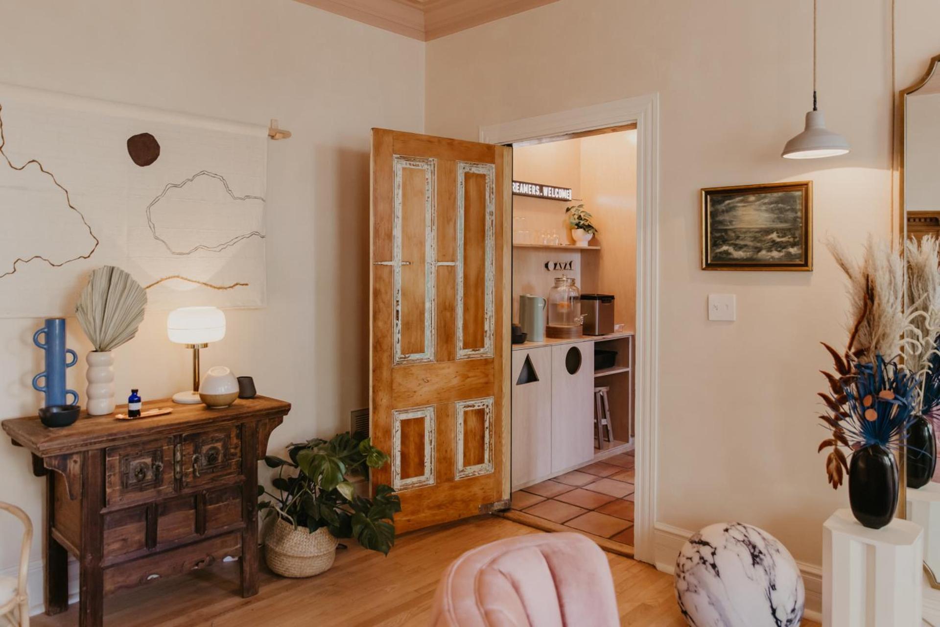 DREAMERS bnb photo 10