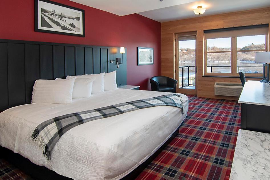 Water Street Inn photo 13