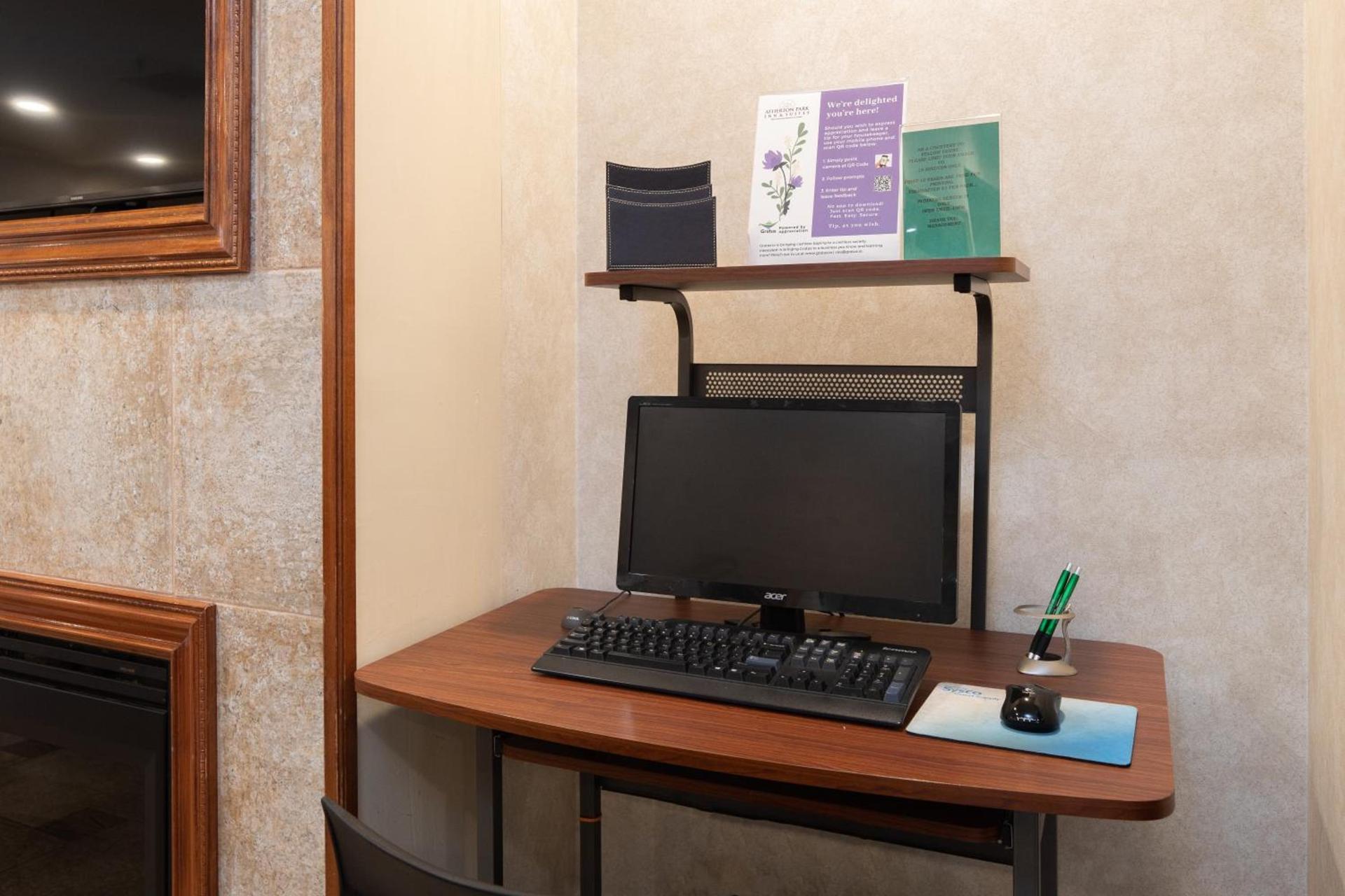 Atherton Park Inn and Suites photo 7