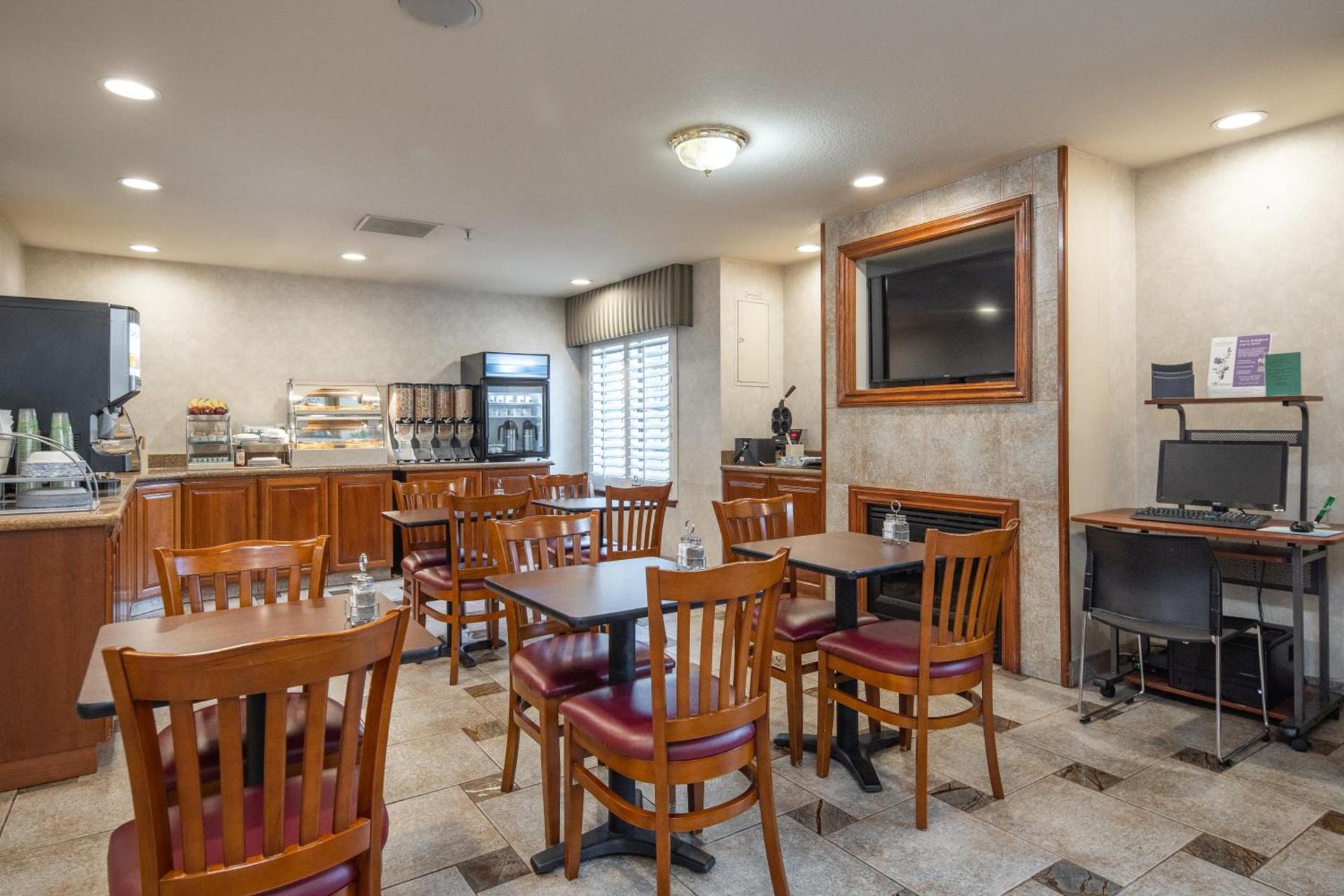 Atherton Park Inn and Suites photo 4