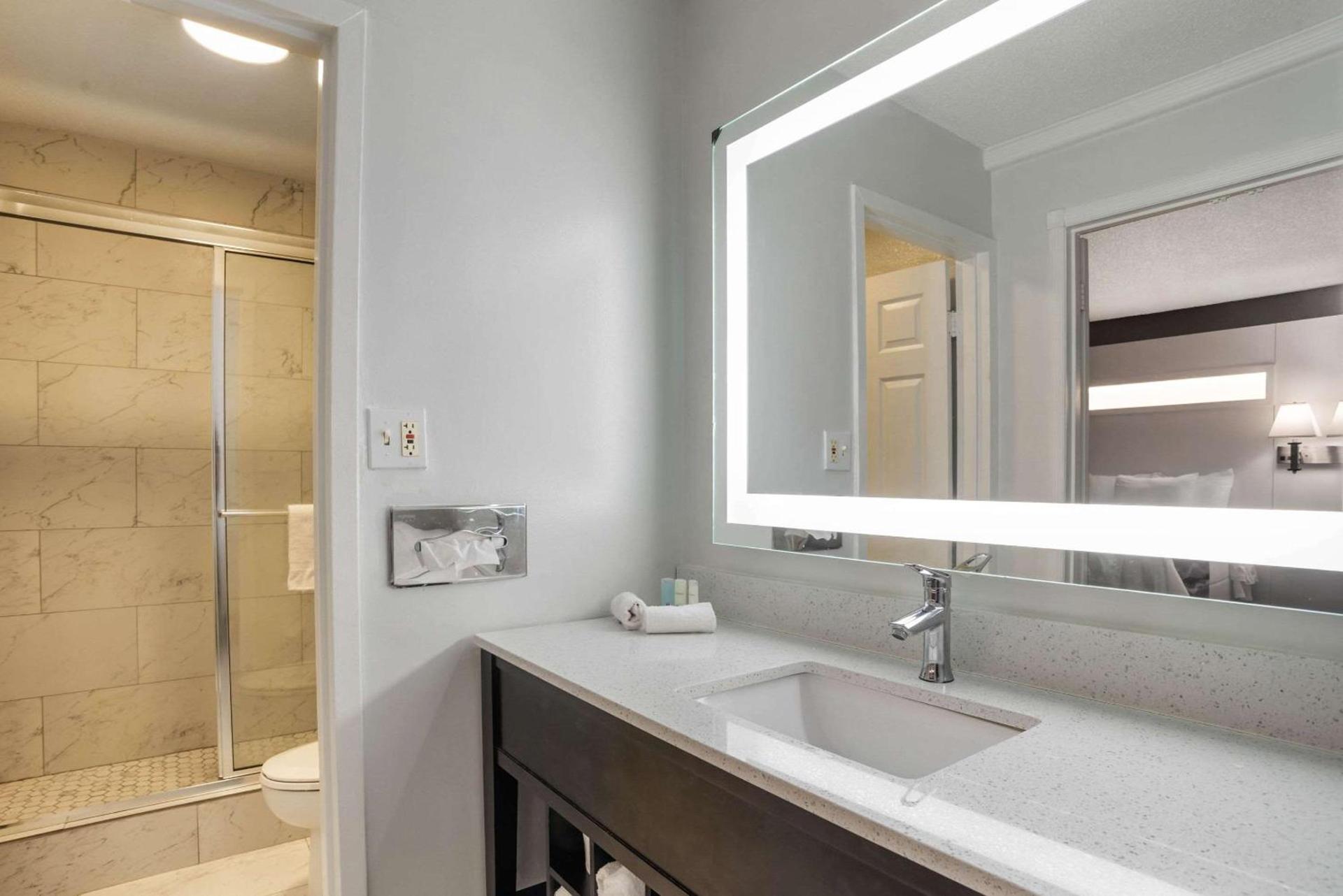 Baymont by Wyndham Montgomery AL photo 5