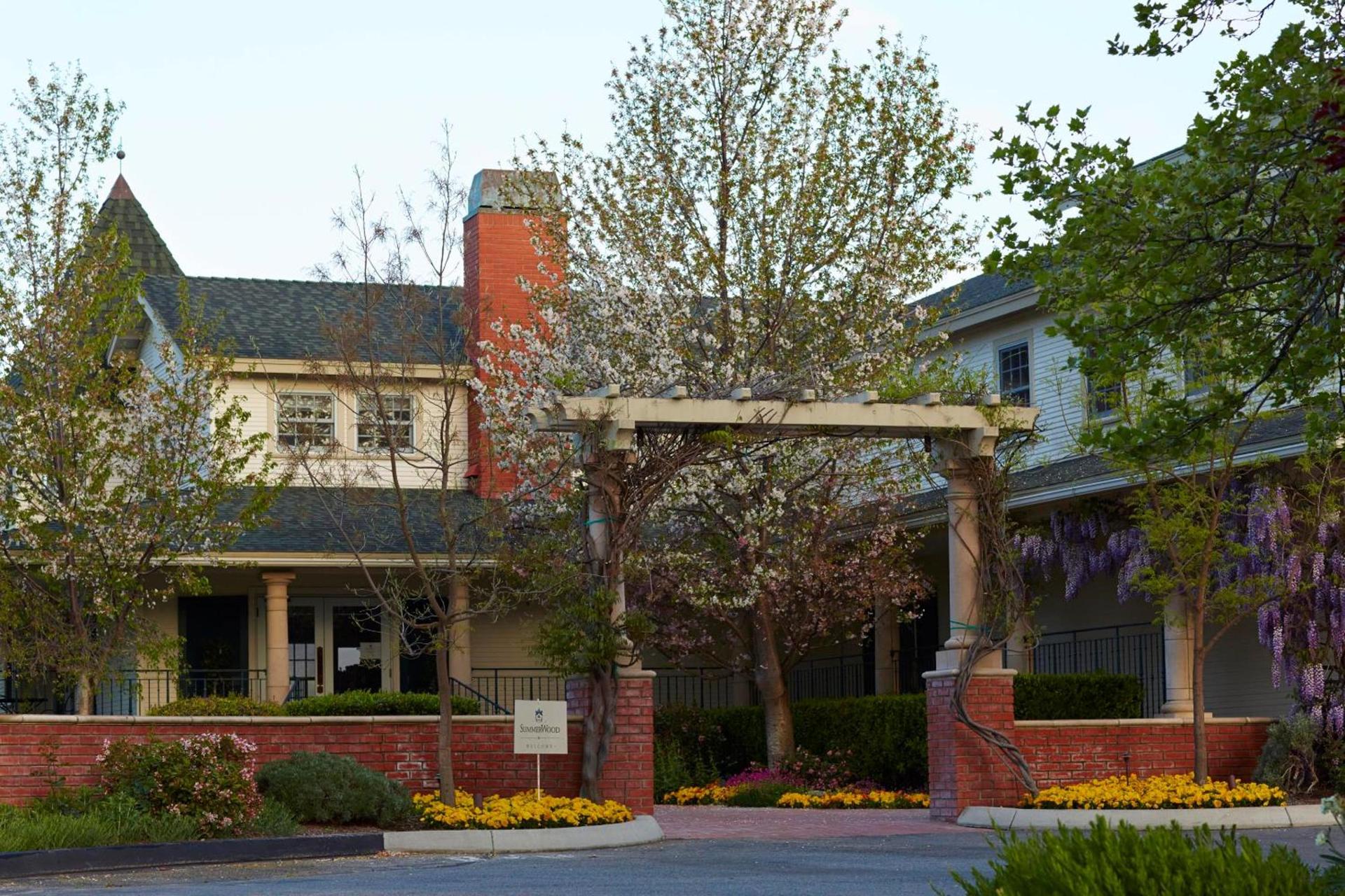 SummerWood Inn photo 23