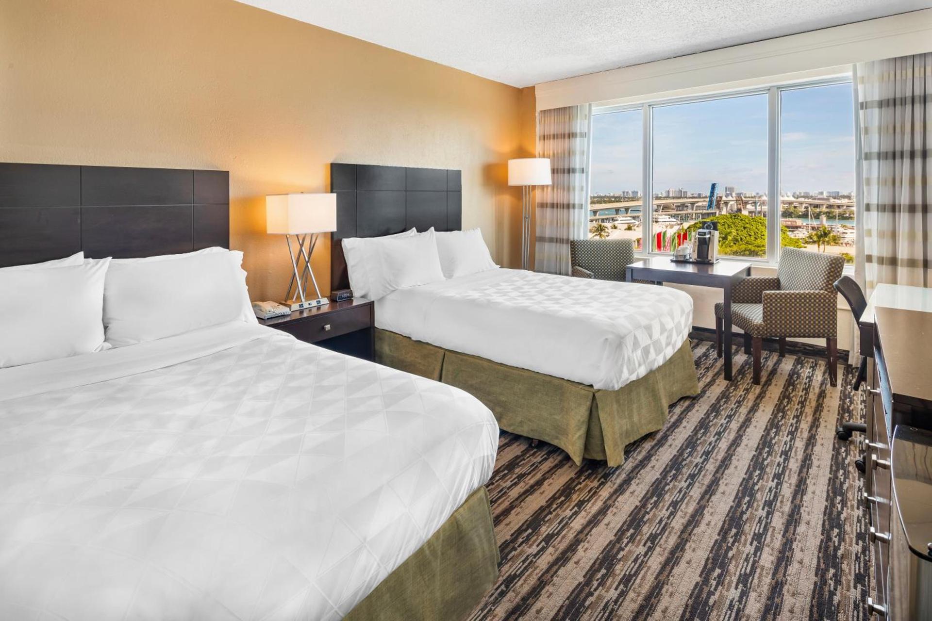 Holiday Inn Hotel Port of Miami-Downtown by IHG photo 39