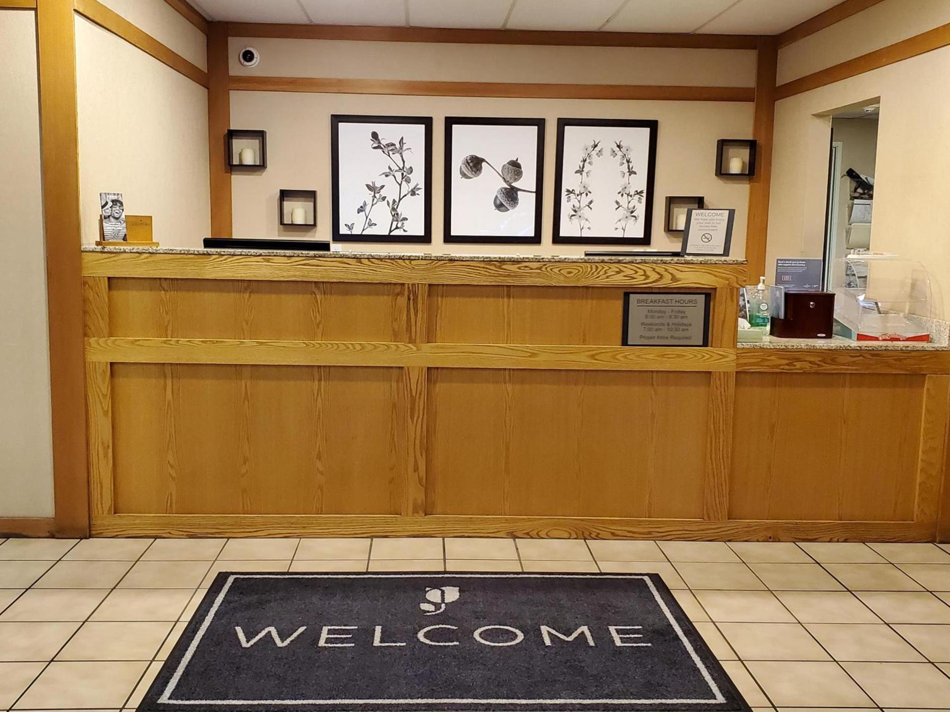 Country Inn & Suites by Radisson, Bend, OR photo 18