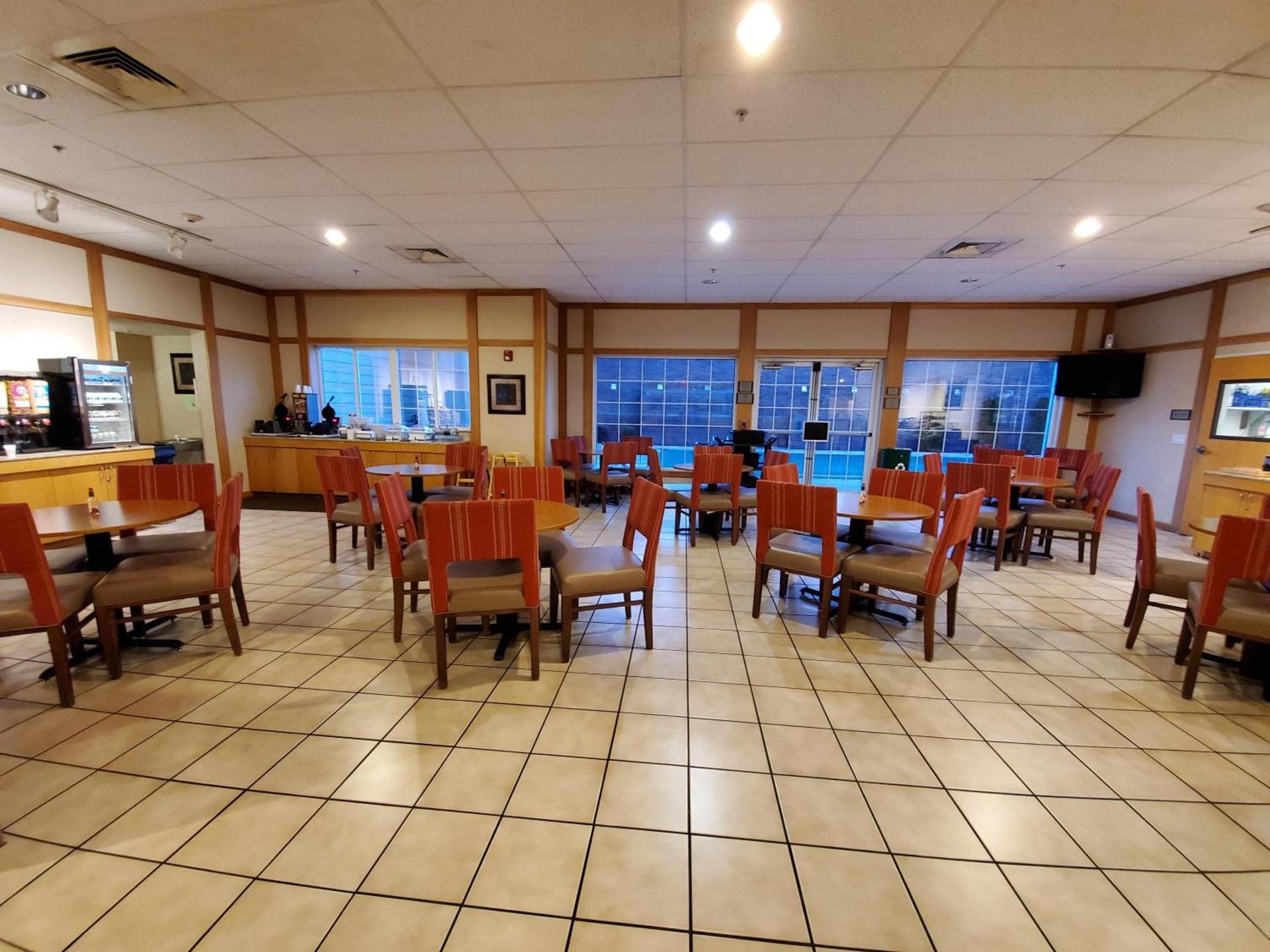 Country Inn & Suites by Radisson, Bend, OR photo 29